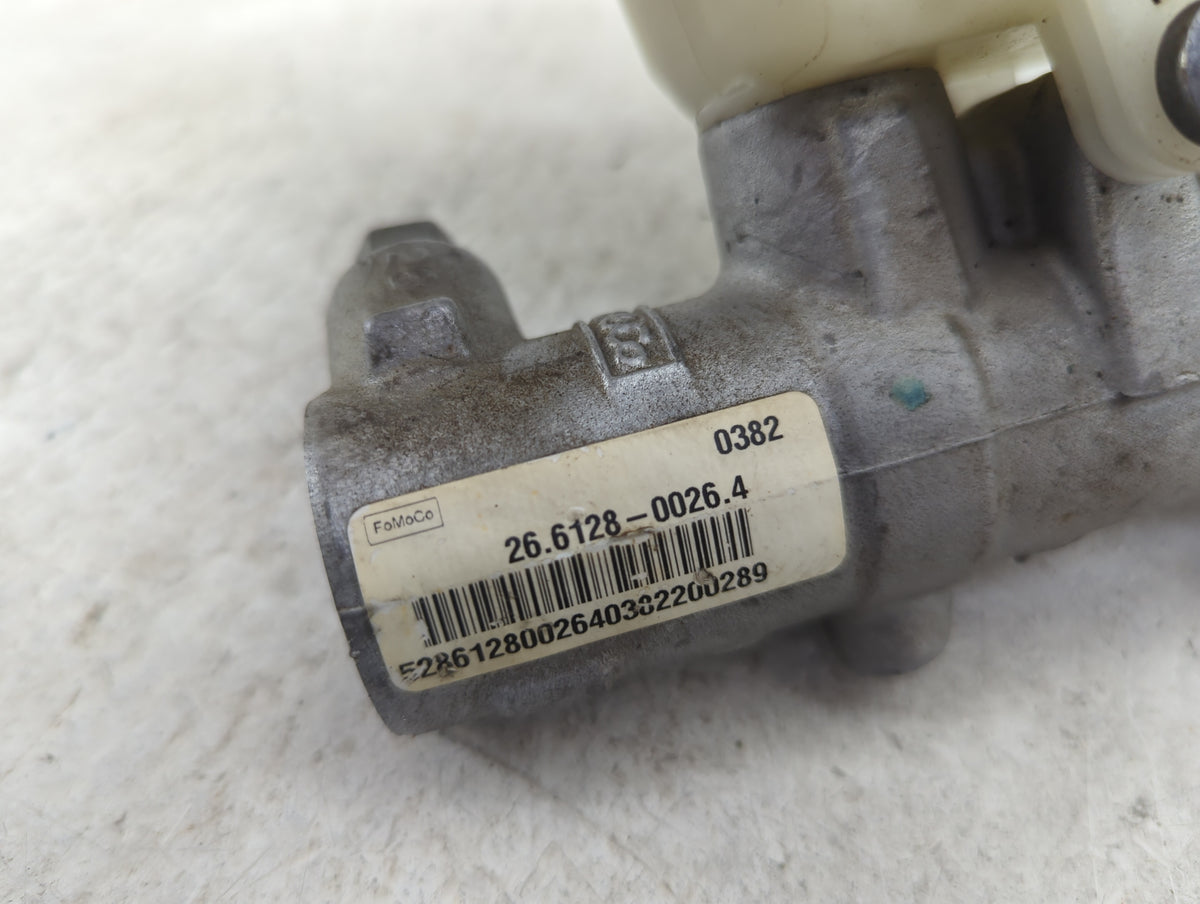2013-2019 Ford Taurus Brake Master Cylinder 1515742 - Oemusedautoparts1.com