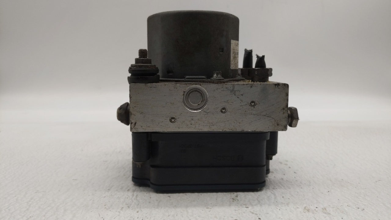 2013-2014 Ford Taurus ABS Pump Control Module Replacement P/N:DG13-2C405-A DG13-2C405-AD, DG13-2C405-AE Fits Fits 2013 2014 