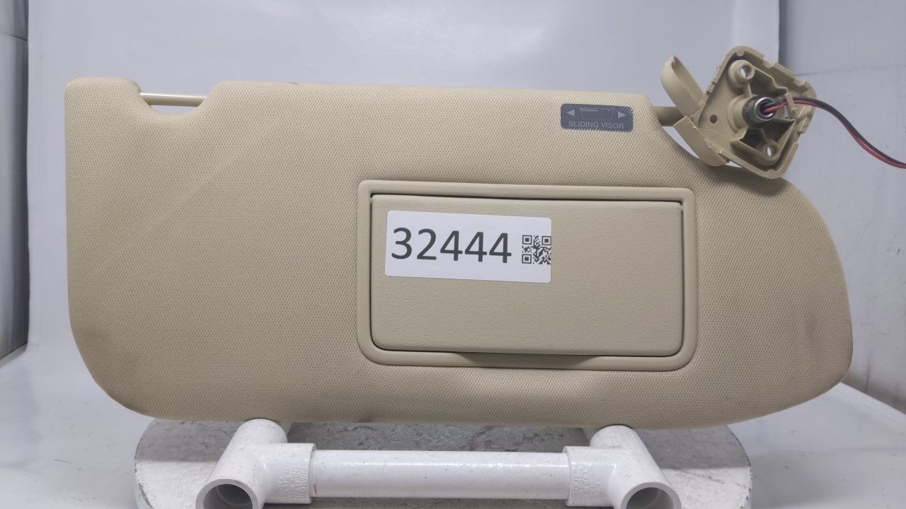 2013 Ford Taurus Sun Visor Shade Replacement Passenger Right Mirror Fits OEM Used Auto Parts - Oemusedautoparts1.com