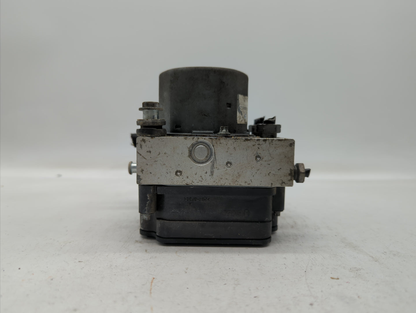 2013-2014 Ford Taurus ABS Pump Control Module Replacement P/N:DG13-2C405-AG DG13-2C405-A Fits Fits 2013 2014 OEM Used Auto P