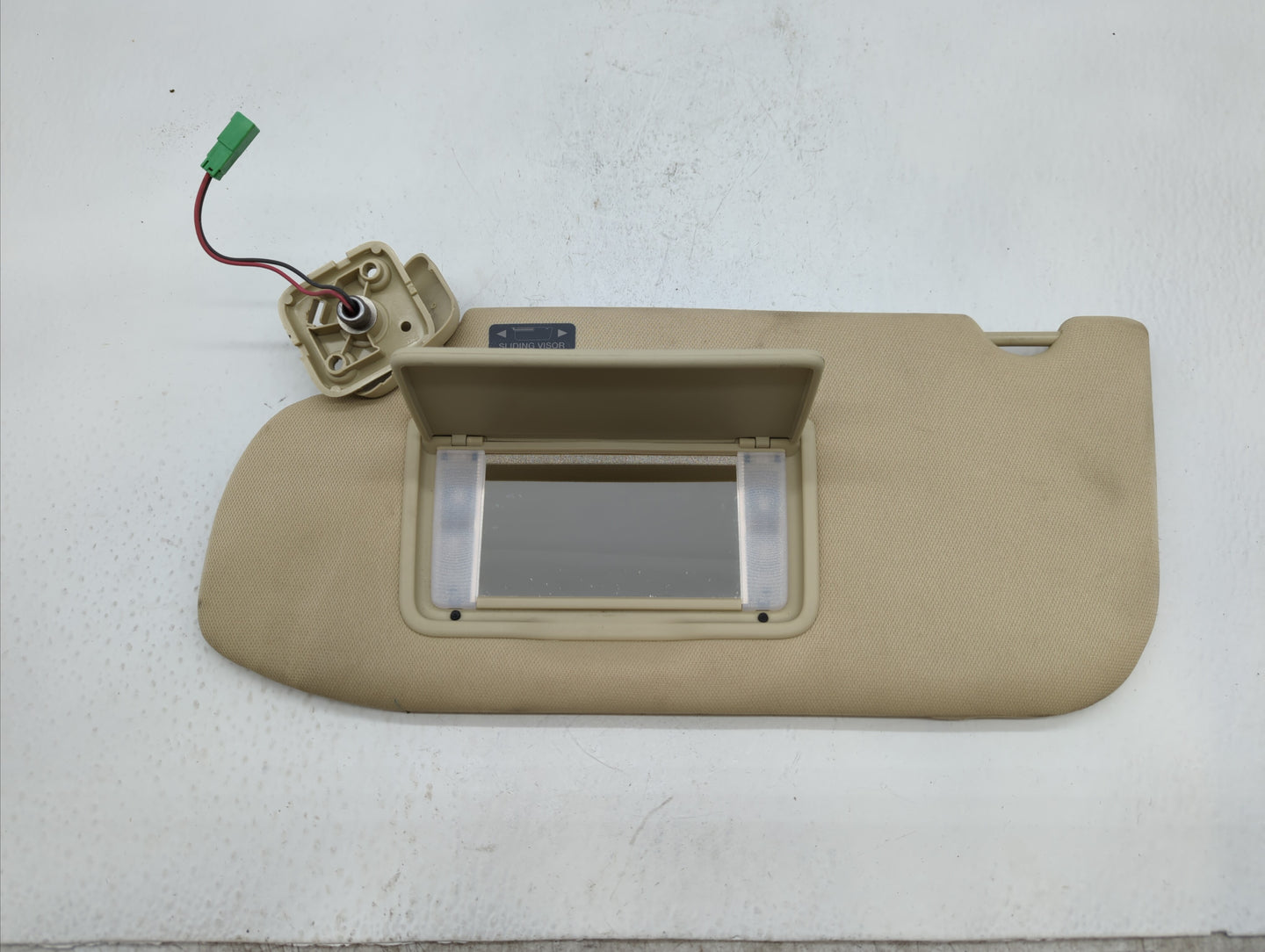 2013-2018 Ford Taurus Sun Visor Shade Replacement Driver Left Mirror Fits Fits 2013 2014 2015 2016 2017 2018 OEM Used Auto P