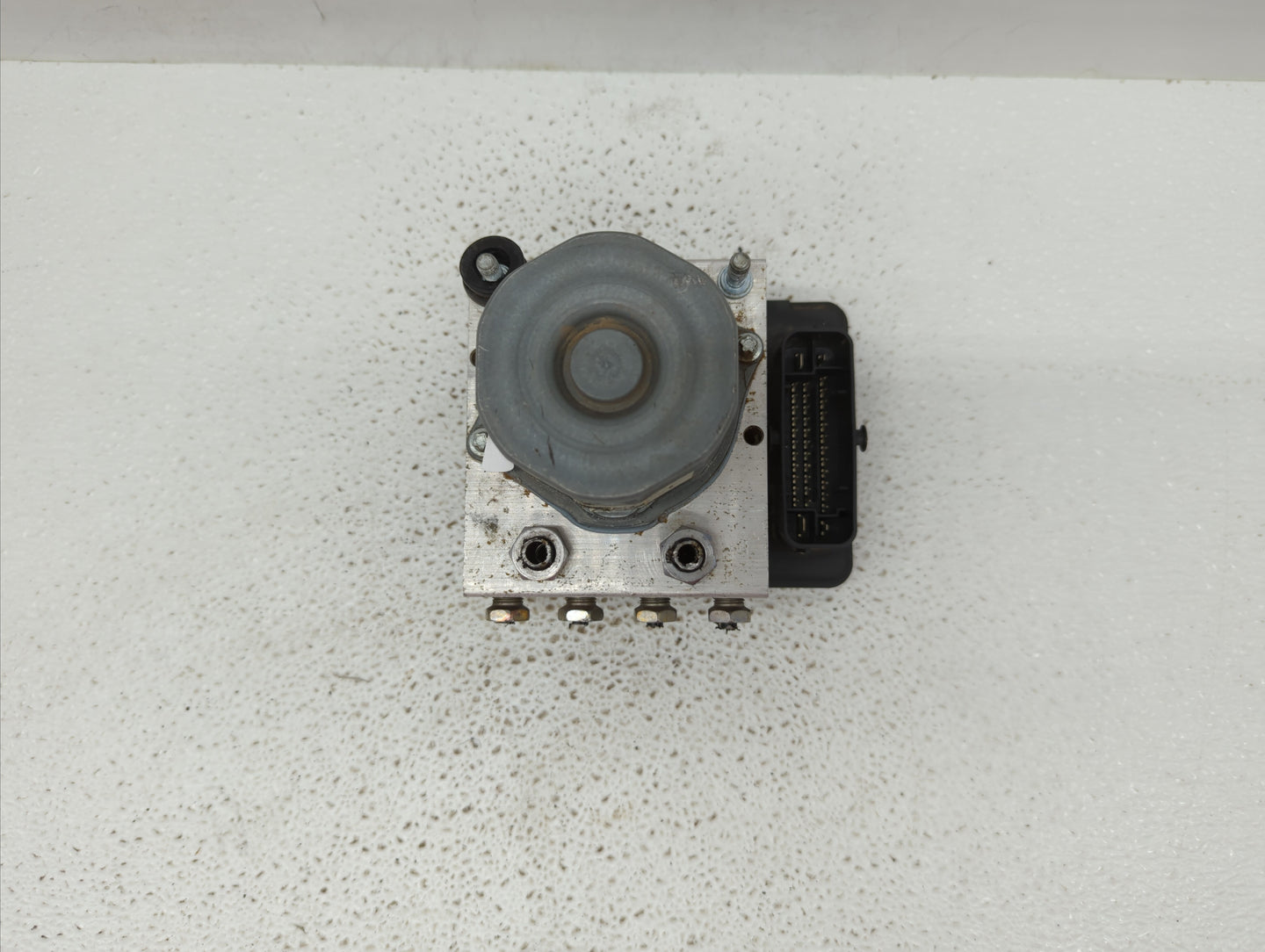 2013-2014 Ford Taurus ABS Pump Control Module Replacement P/N:DG13-2C405-AD DG13-2C405-AG, DG13-2C405-A Fits Fits 2013 2014 