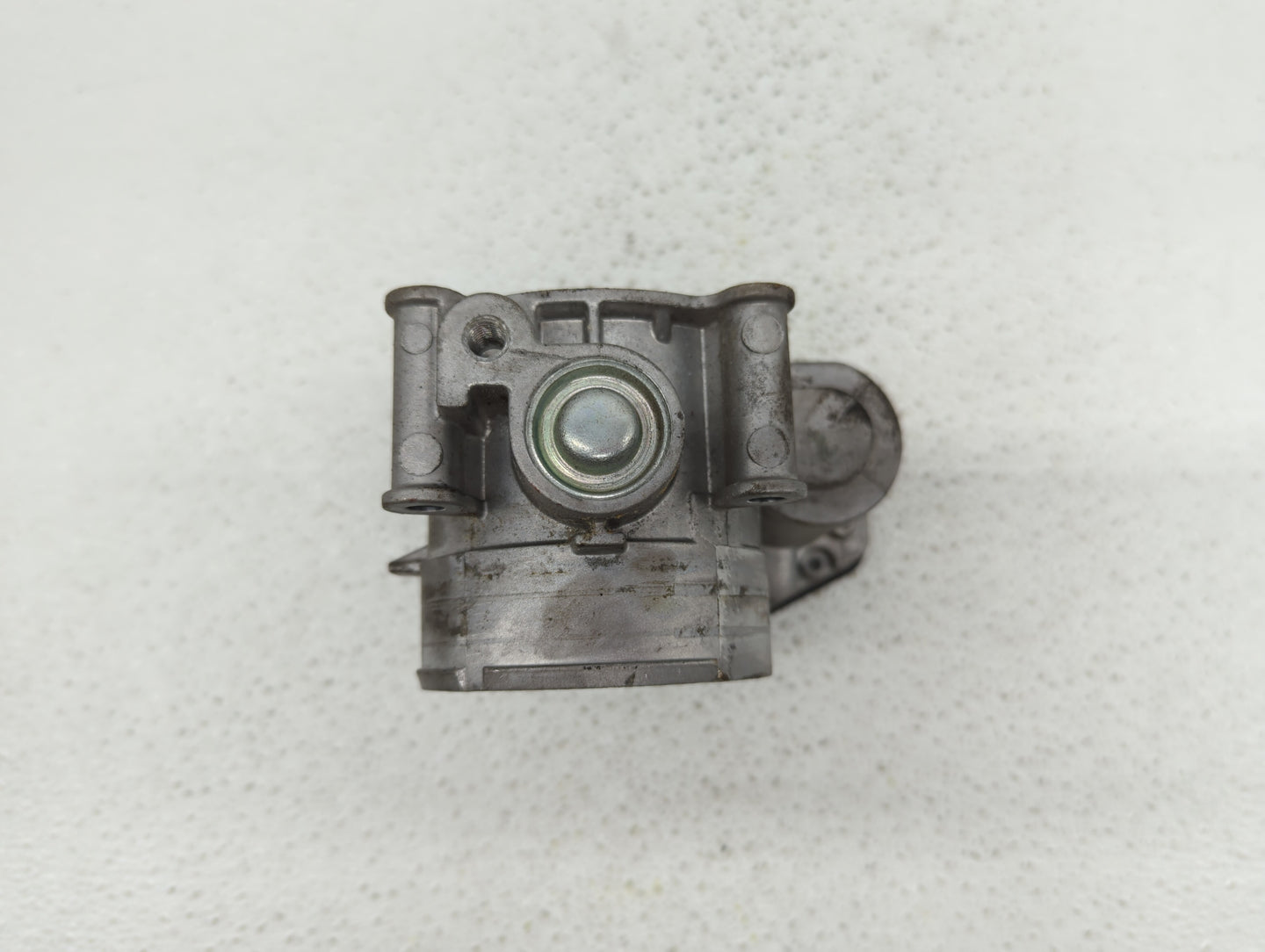 2013-2018 Ford Taurus Throttle Body P/N:AT4E-9F991-EJ AT4E-EH, AT4E-EF Fits Fits 2011 2012 2013 2014 2015 2016 2017 2018 201