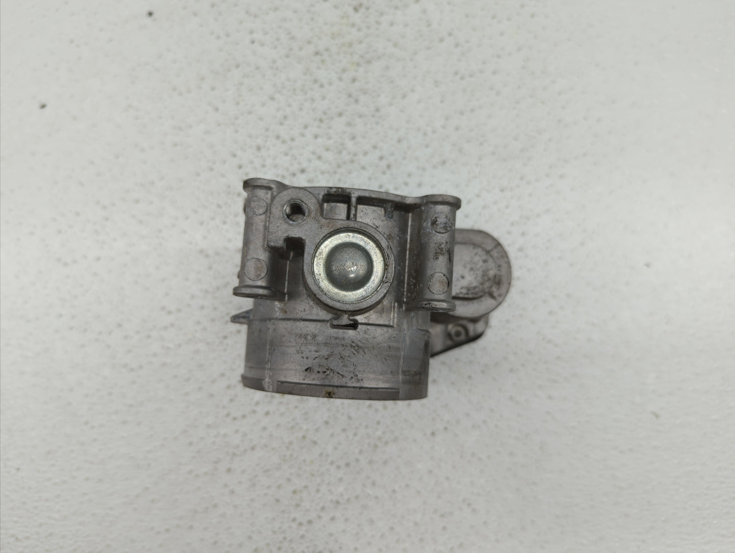 2013-2018 Ford Taurus Throttle Body P/N:AT4E-9F991-EJ AT4E-EH, AT4E-EF Fits Fits 2011 2012 2013 2014 2015 2016 2017 2018 201