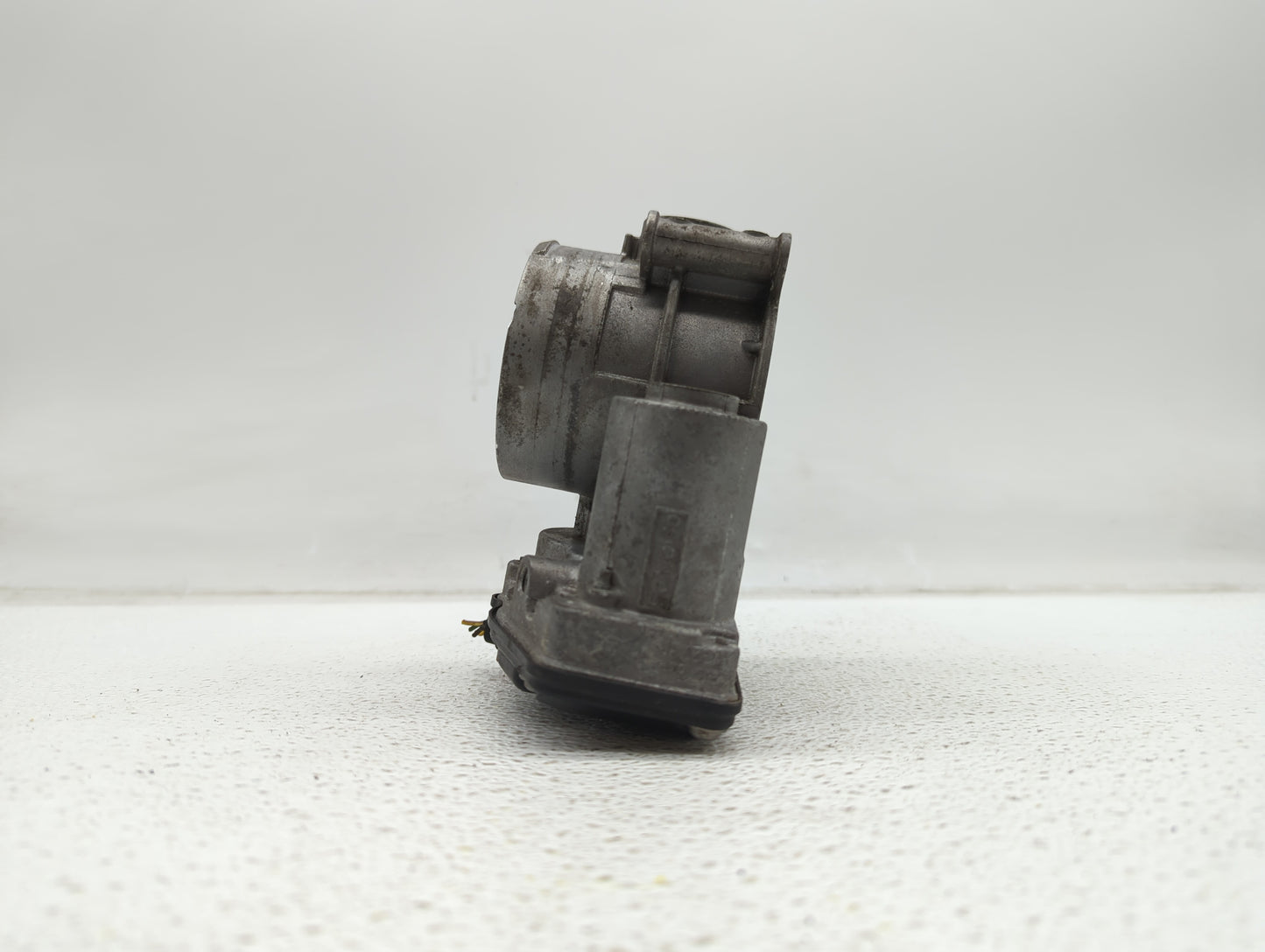 2013-2018 Ford Taurus Throttle Body P/N:AT4E-9F991-EJ AT4E-EH, AT4E-EF Fits Fits 2011 2012 2013 2014 2015 2016 2017 2018 201
