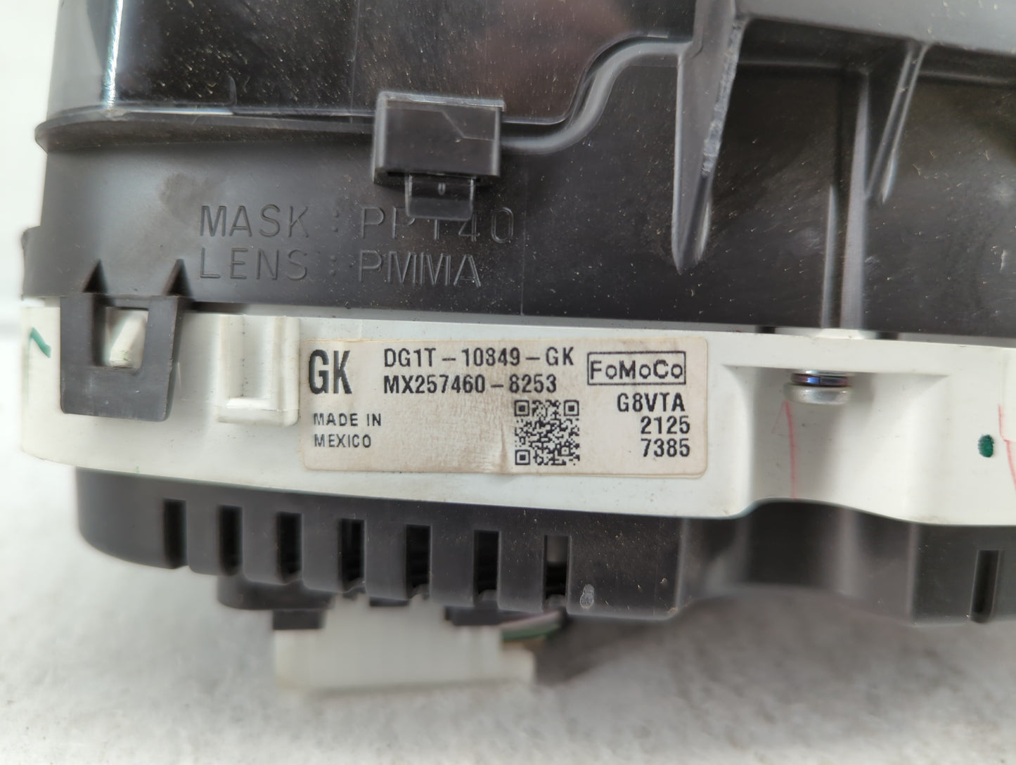 2013 Ford Taurus Instrument Cluster Speedometer Gauges P/N:DG1T-10849-GL DG1T-10849-GK, DG1T-10849-GM Fits OEM Used Auto Par