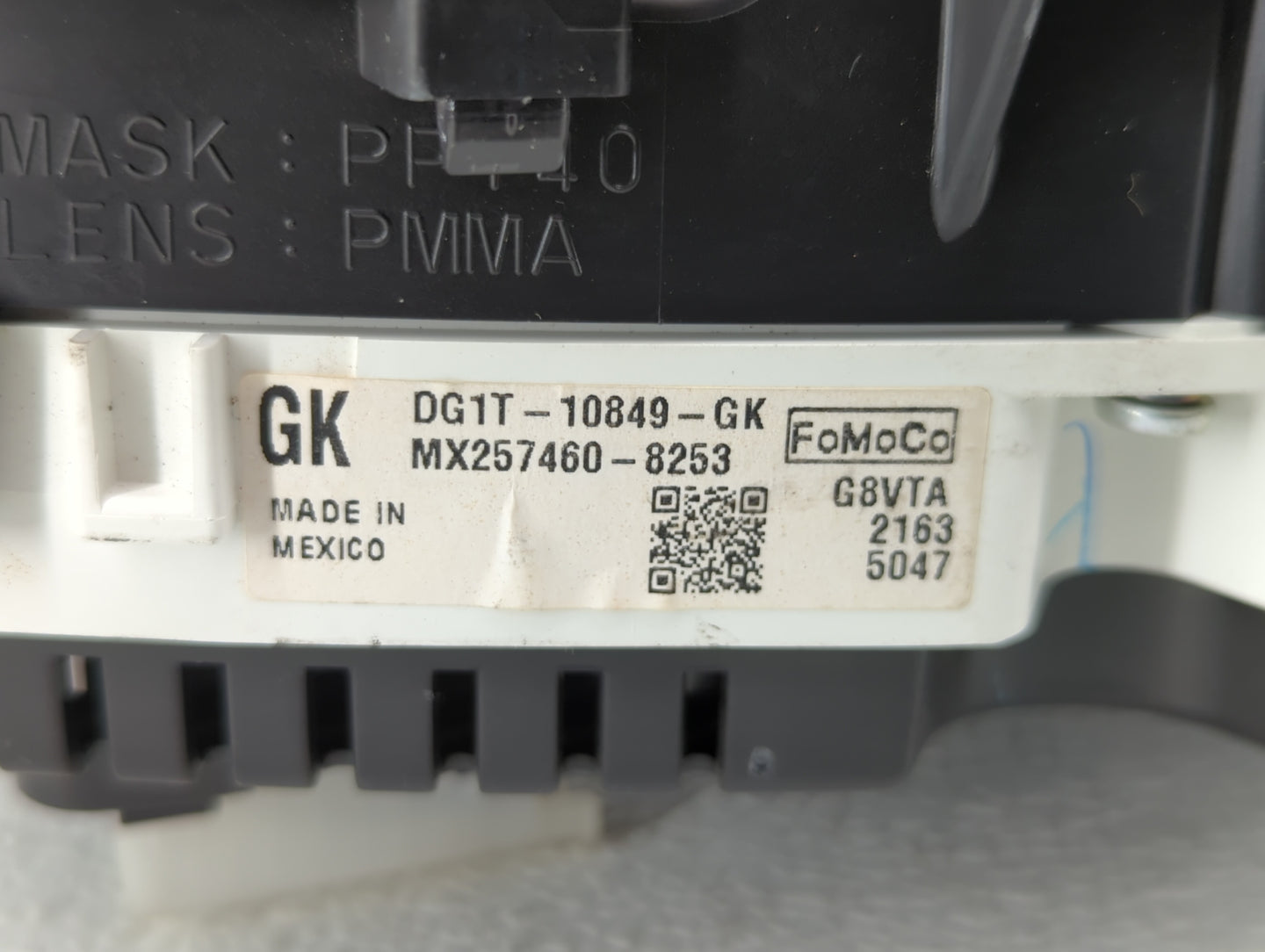 2013 Ford Taurus Instrument Cluster Speedometer Gauges P/N:DG1T-10849-GL DG1T-10849-GK, DG1T-10849-GM Fits OEM Used Auto Par