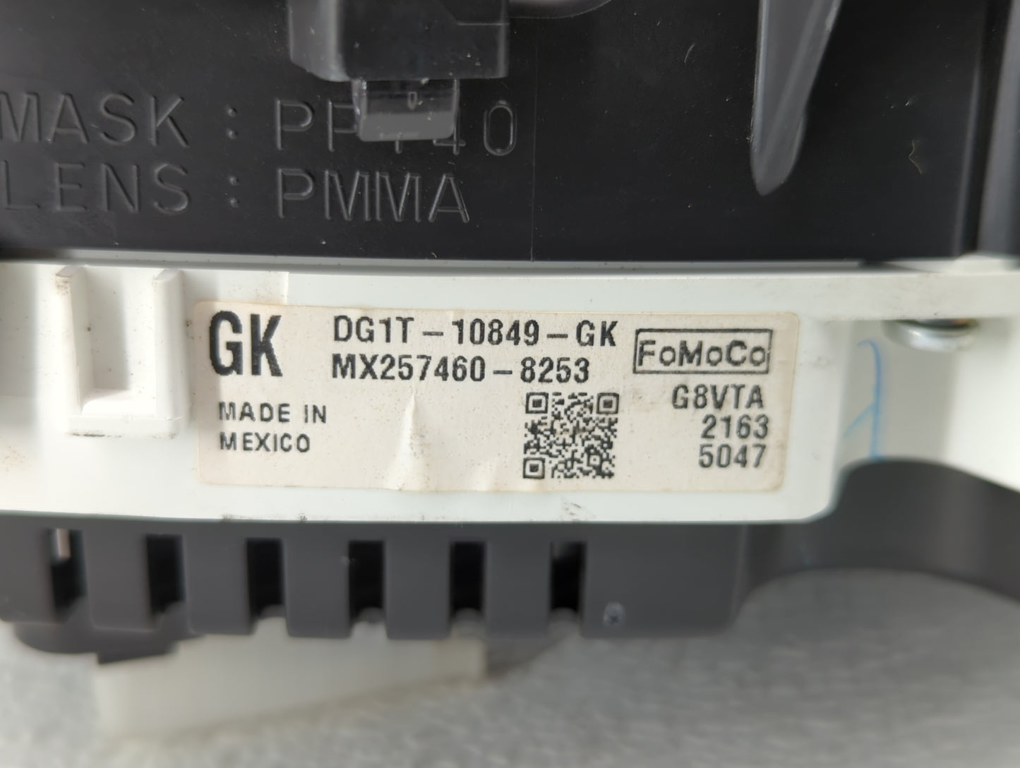 2013 Ford Taurus Instrument Cluster Speedometer Gauges P/N:DG1T-10849-GL DG1T-10849-GK, DG1T-10849-GM Fits OEM Used Auto Par