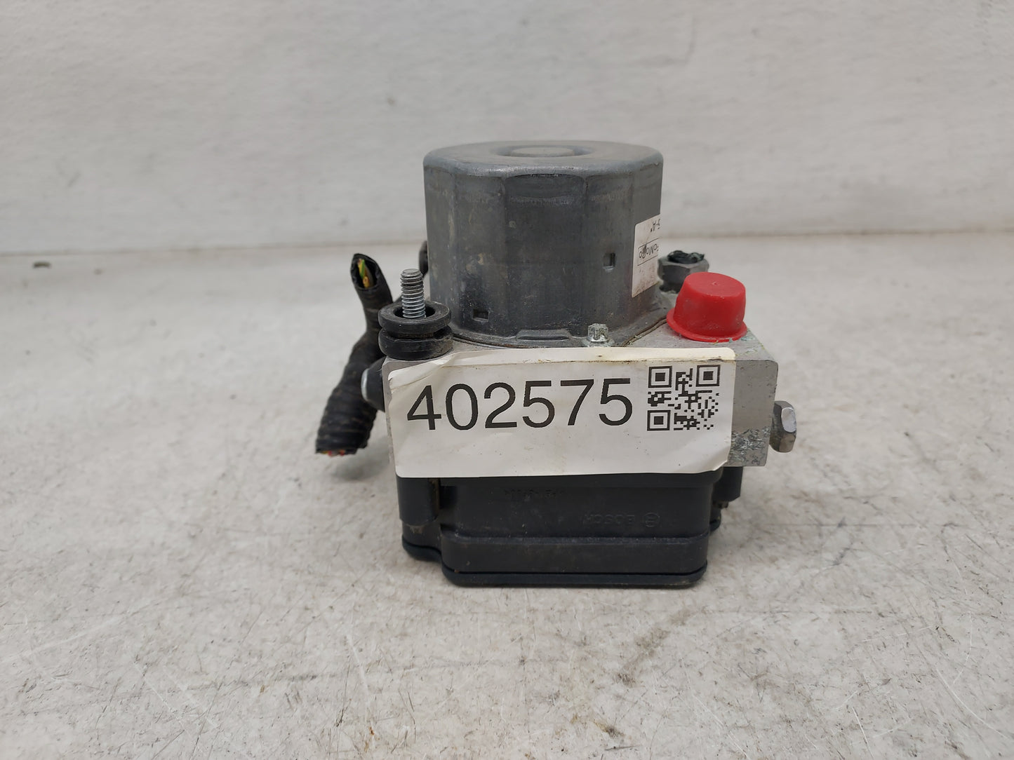 2013-2014 Ford Taurus ABS Pump Control Module Replacement P/N:DG13-2C405-A Fits Fits 2013 2014 OEM Used Auto Parts - Oemused