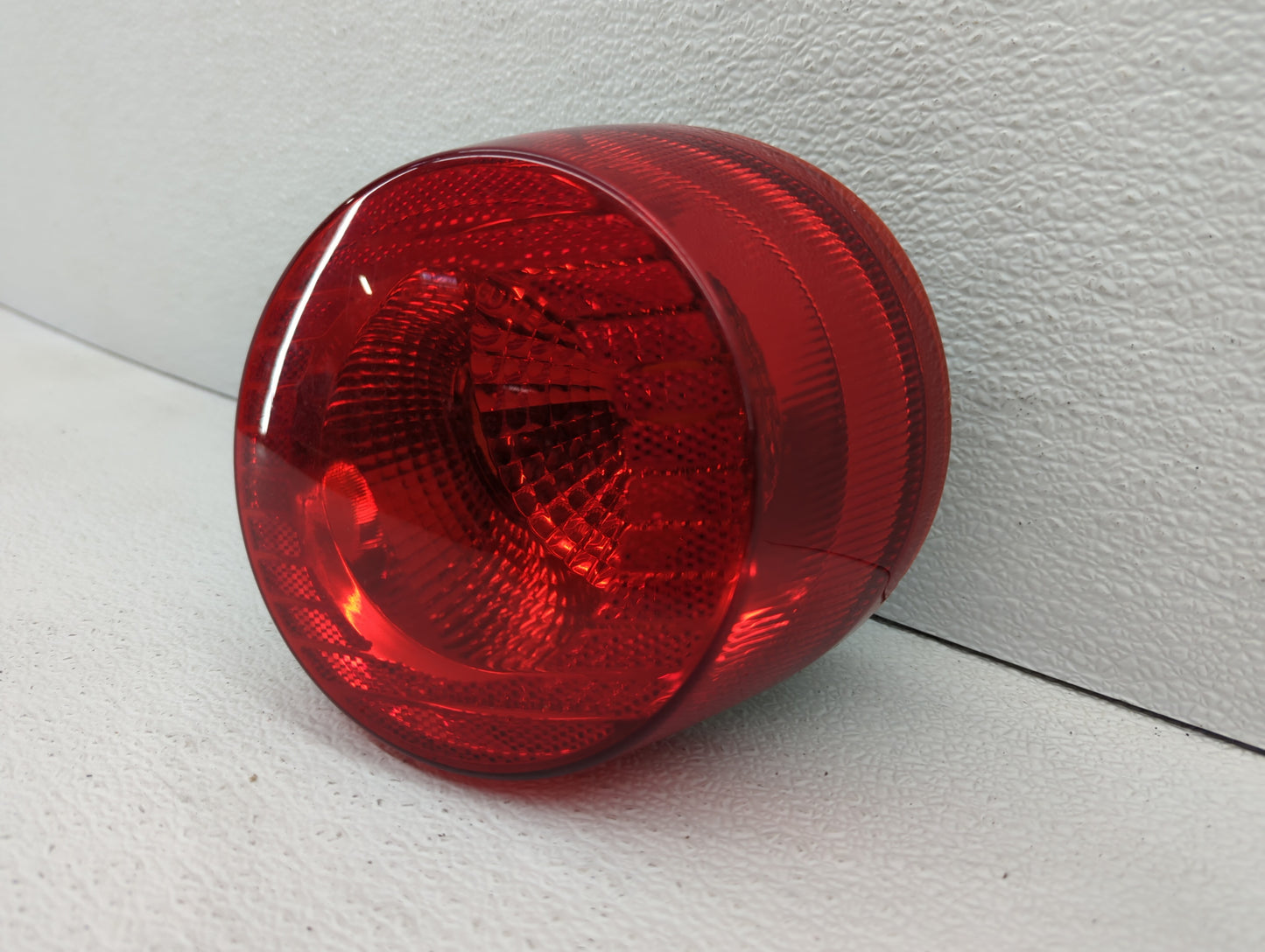 2013-2019 Ford Taurus Tail Light Assembly Driver Left OEM P/N:16532532 DG13-15B503-BP Fits Fits 2013 2014 2015 2016 2017 201