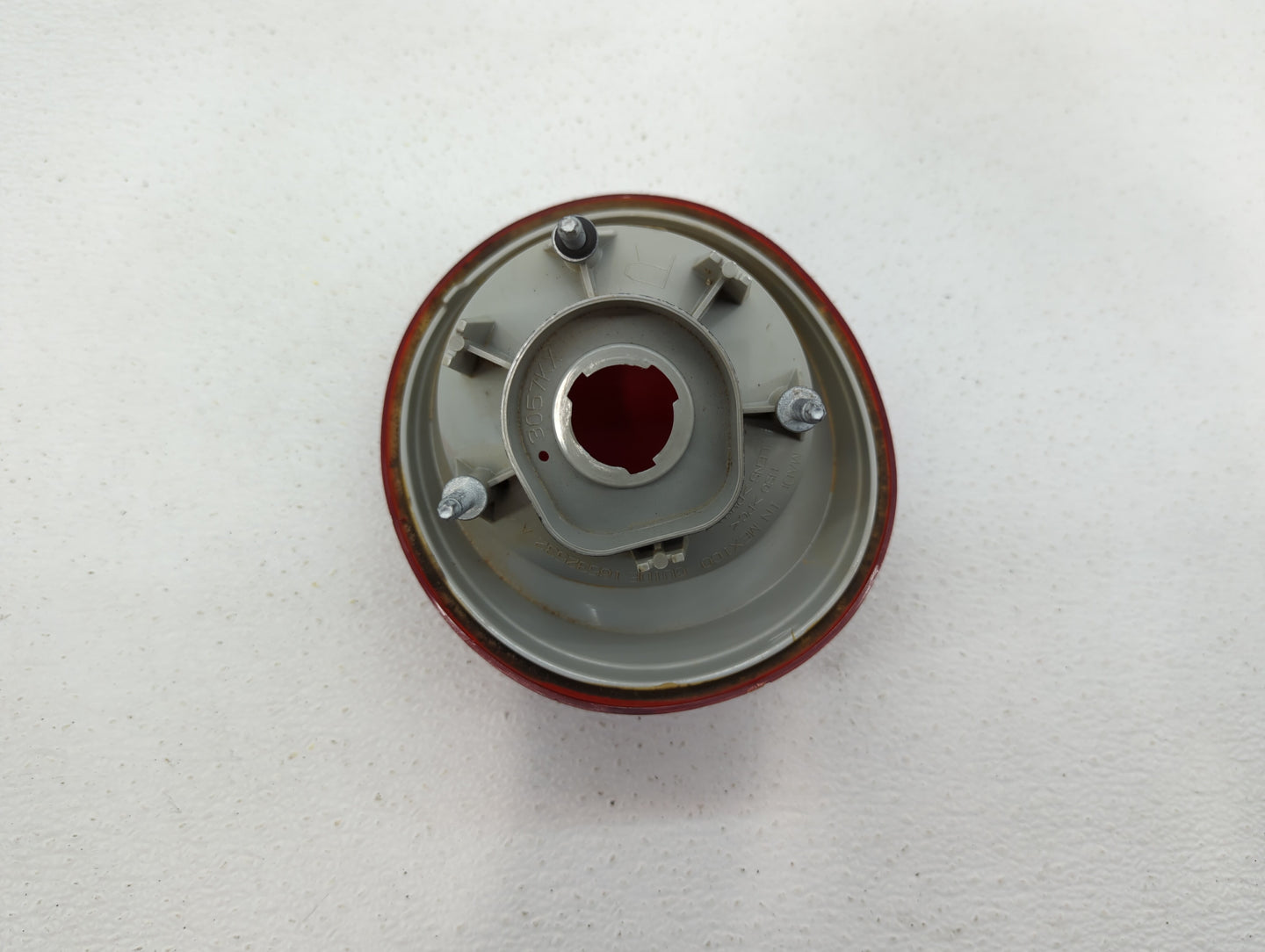 2013-2019 Ford Taurus Tail Light Assembly Driver Left OEM P/N:16532532 DG13-15B503-BP Fits Fits 2013 2014 2015 2016 2017 201