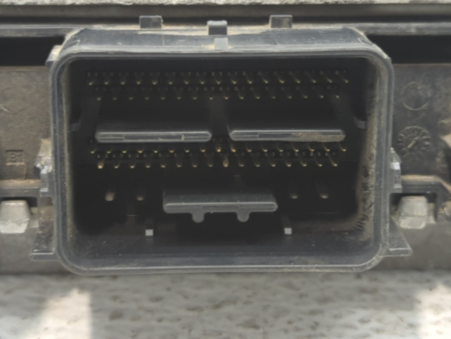 2013-2016 Ford Taurus PCM Engine Control Computer ECU ECM PCU OEM P/N:DG1A-12A650-SB DG1A-12B684-EA Fits Fits 2013 2014 2015