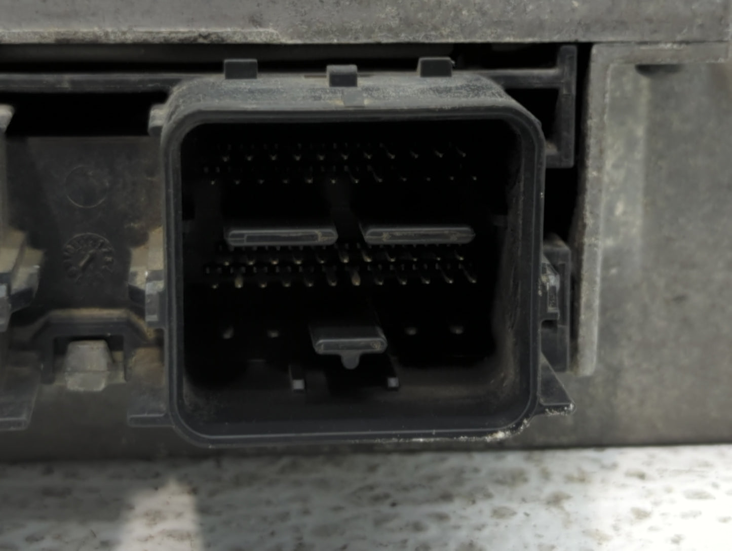 2013-2016 Ford Taurus PCM Engine Control Computer ECU ECM PCU OEM P/N:DG1A-12A650-SB DG1A-12B684-EA Fits Fits 2013 2014 2015