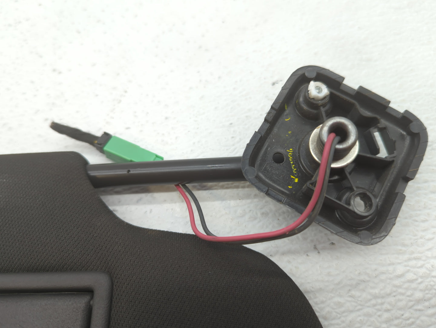 2013-2019 Ford Taurus Sun Visor Shade Replacement Passenger Right Mirror Fits OEM Used Auto Parts - Oemusedautoparts1.com