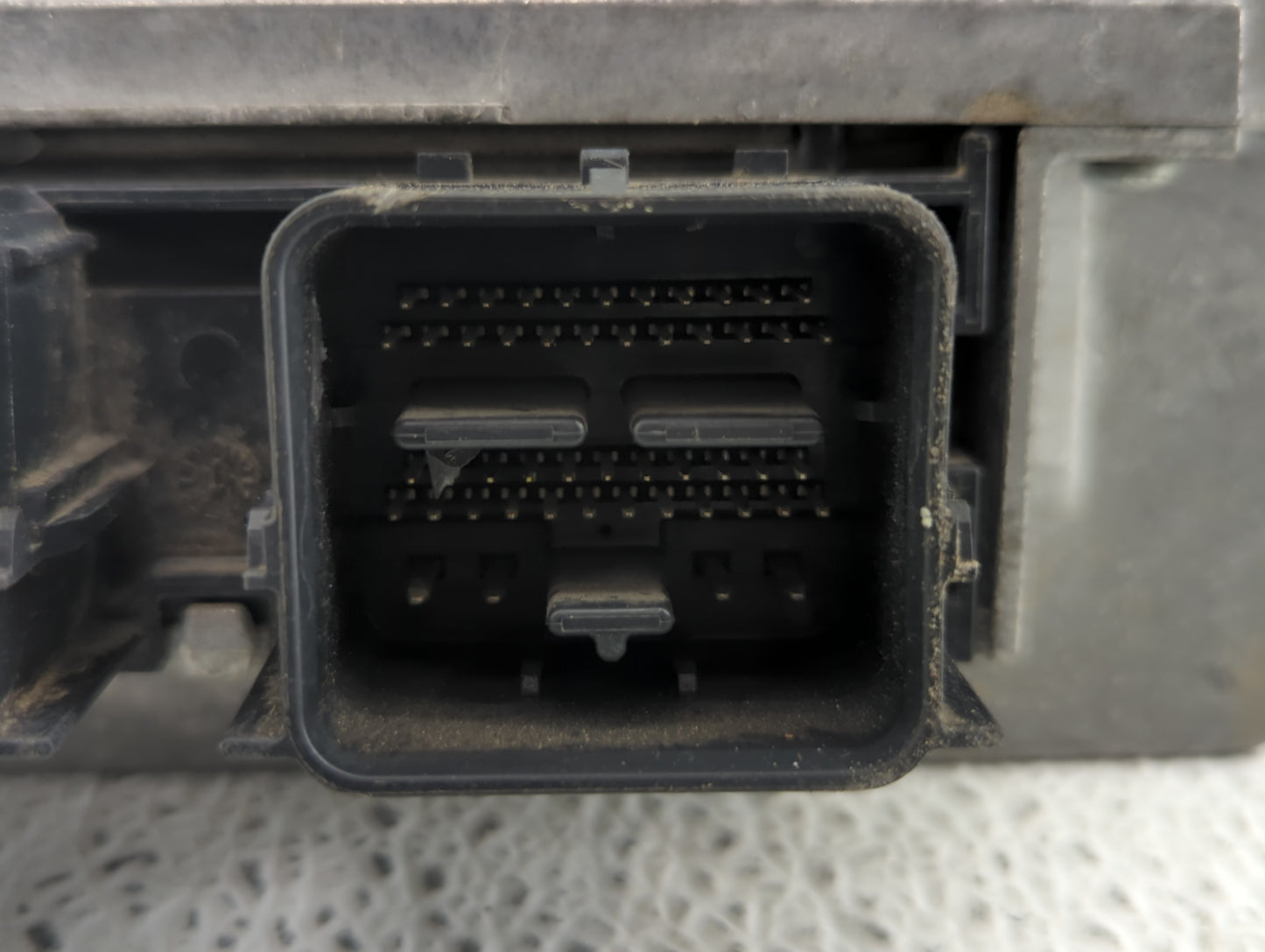 2013-2016 Ford Taurus PCM Engine Control Computer ECU ECM PCU OEM P/N:DG1A-12B684-EA DG1A-12A650-SB Fits Fits 2013 2014 2015