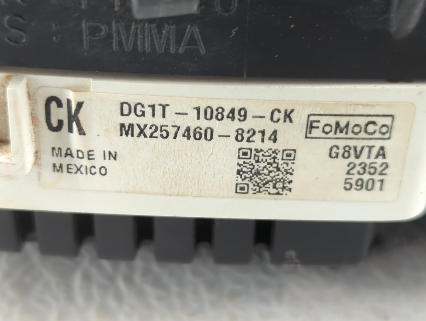 2013 Ford Taurus Instrument Cluster Speedometer Gauges P/N:DG1T-10849-CJ DG1T-10849-CL, DG1T-10849-CK Fits OEM Used Auto Par