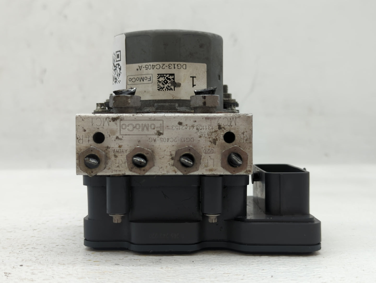 2013-2014 Ford Taurus ABS Pump Control Module Replacement P/N:DG13-2C405-AG Fits Fits 2013 2014 OEM Used Auto Parts - Oemuse