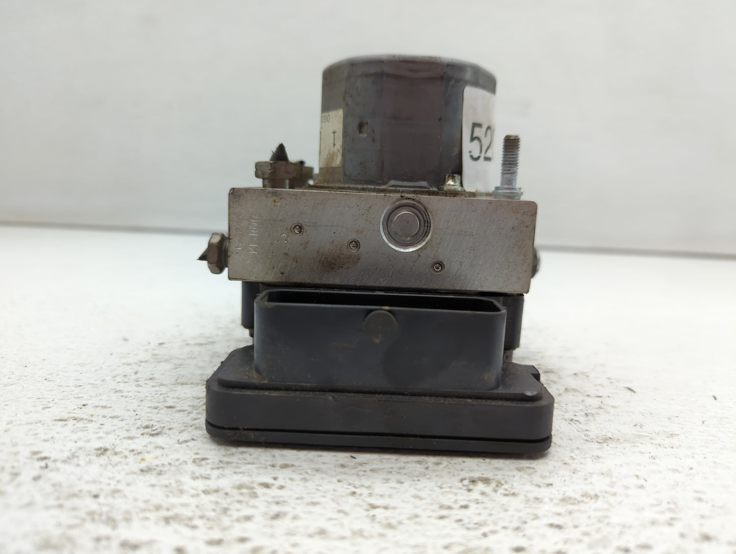 2013-2014 Ford Taurus ABS Pump Control Module Replacement P/N:DG13-2C405-A Fits Fits 2013 2014 OEM Used Auto Parts - Oemused