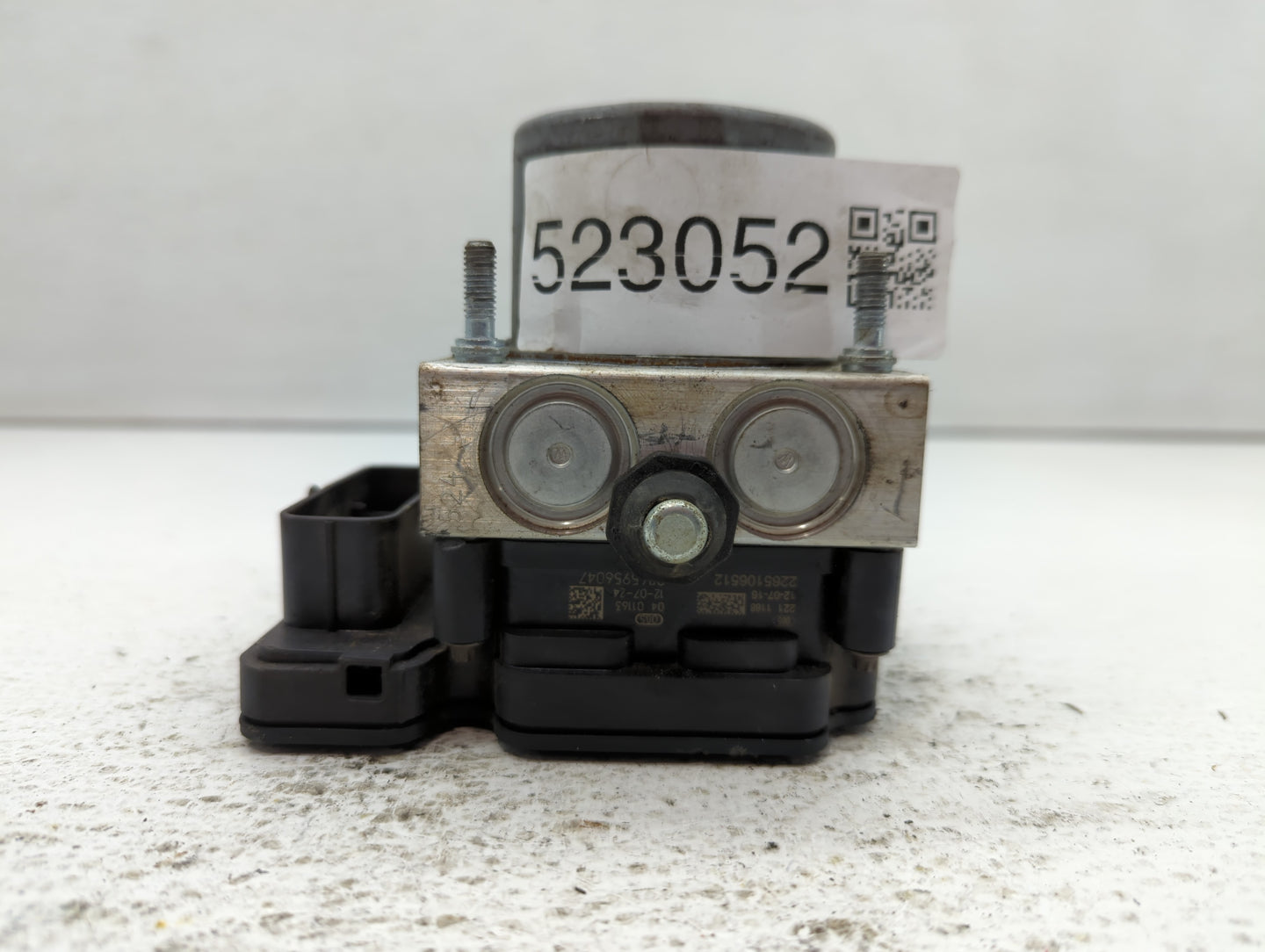 2013-2014 Ford Taurus ABS Pump Control Module Replacement P/N:DG13-2C405-A Fits Fits 2013 2014 OEM Used Auto Parts - Oemused