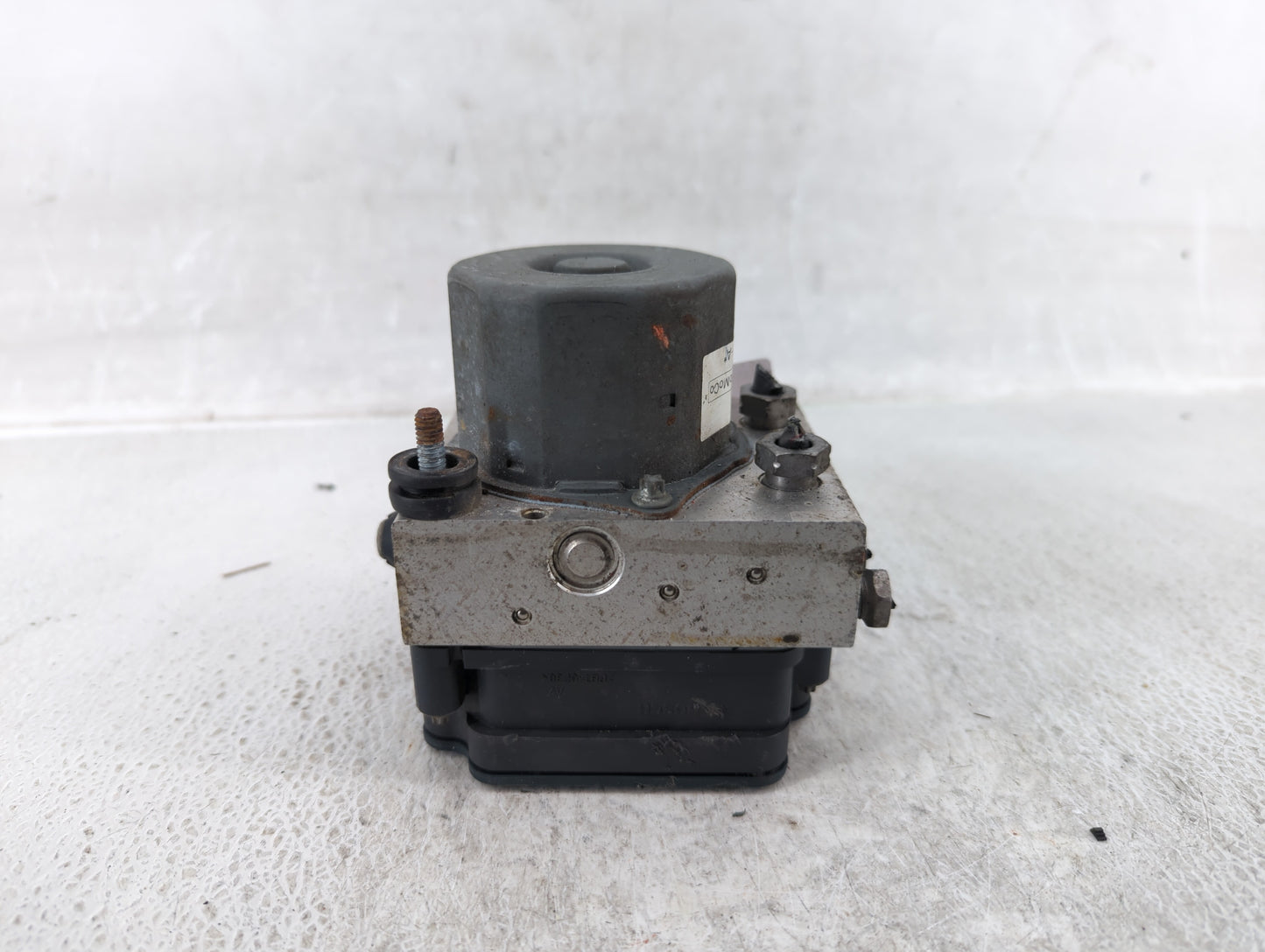 2013-2014 Ford Taurus ABS Pump Control Module Replacement P/N:DG13-2C405-A Fits Fits 2013 2014 OEM Used Auto Parts - Oemused