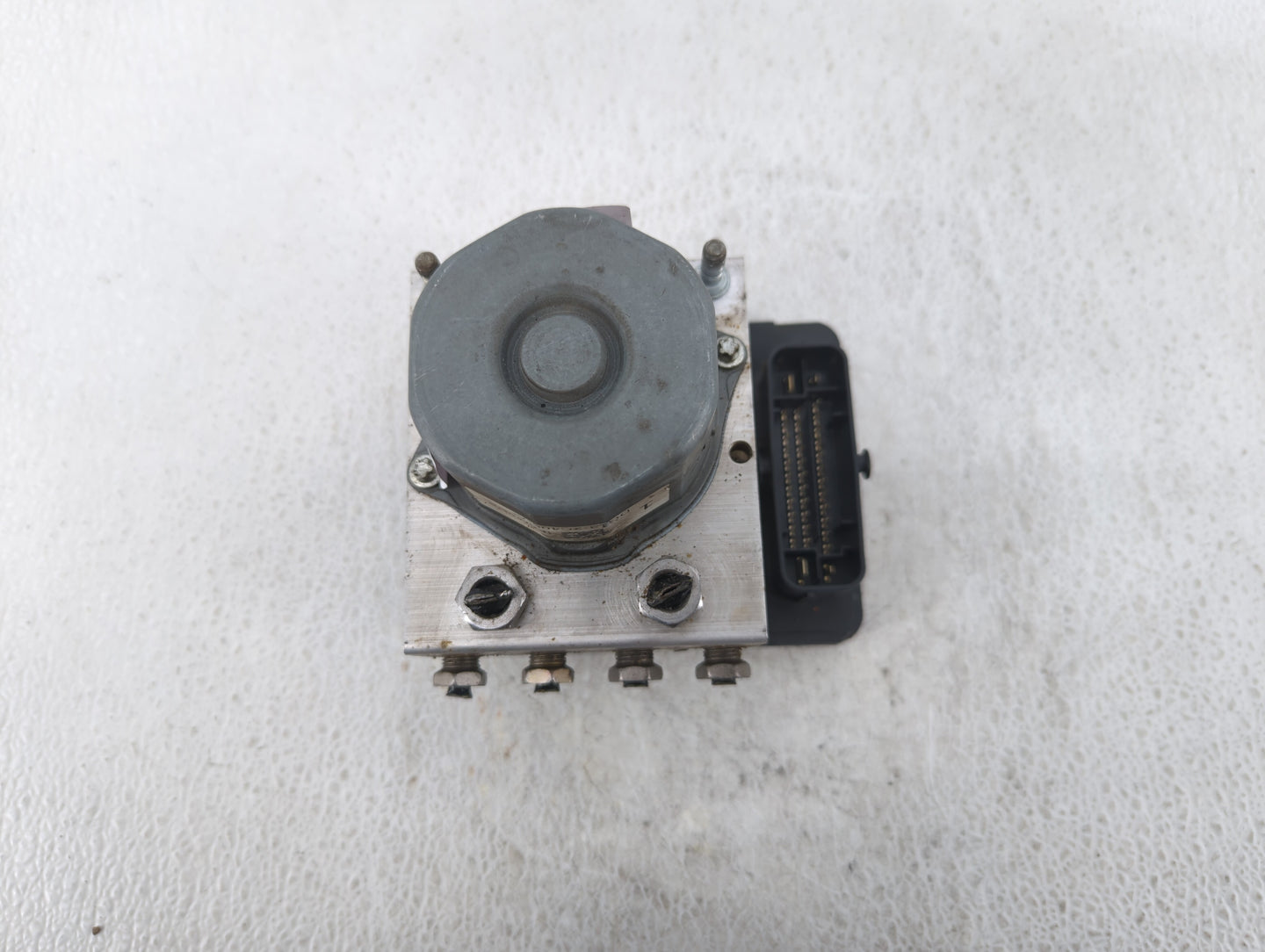 2013-2014 Ford Taurus ABS Pump Control Module Replacement P/N:DG13-2C405-AG DG13-2C405-A Fits Fits 2013 2014 OEM Used Auto P