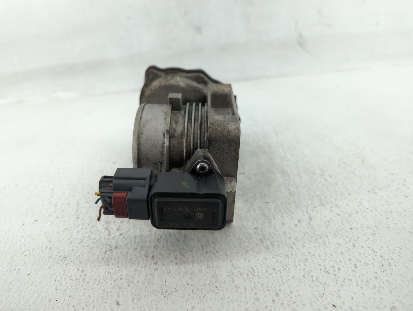 2010-2019 Ford Taurus Throttle Body P/N:AA5E-BA Fits Fits 2010 2011 2012 2013 2014 2015 2016 2017 2018 2019 OEM Used Auto Pa