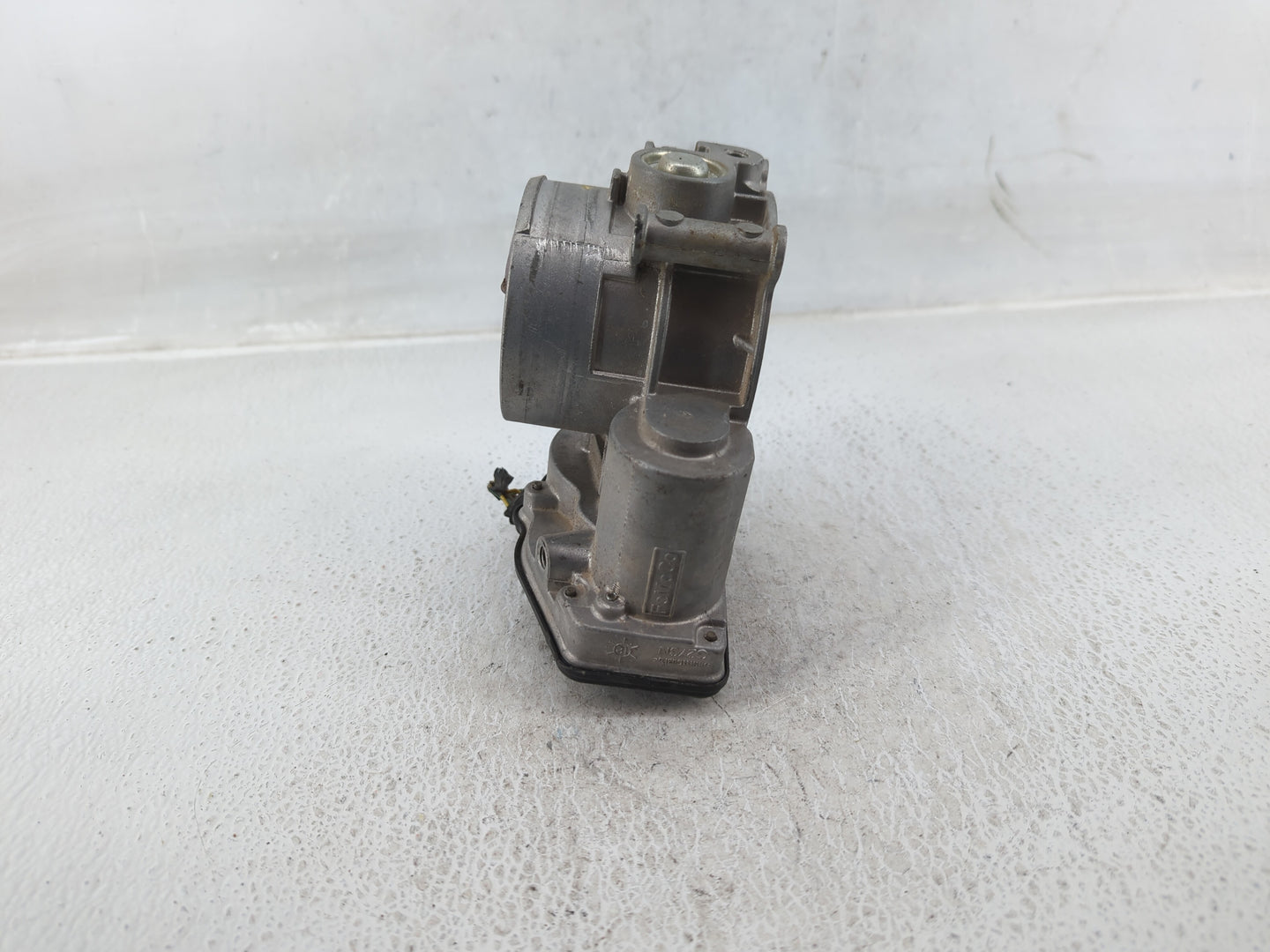 2013-2019 Ford Taurus Throttle Body P/N:AT4E-EF Fits Fits 2011 2012 2013 2014 2015 2016 2017 2018 2019 OEM Used Auto Parts -