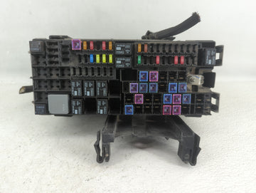 2013-2016 Ford Taurus Fusebox Fuse Box Panel Relay Module P/N:DG1T-14A003-BA Fits Fits 2013 2014 2015 2016 OEM Used Auto Parts