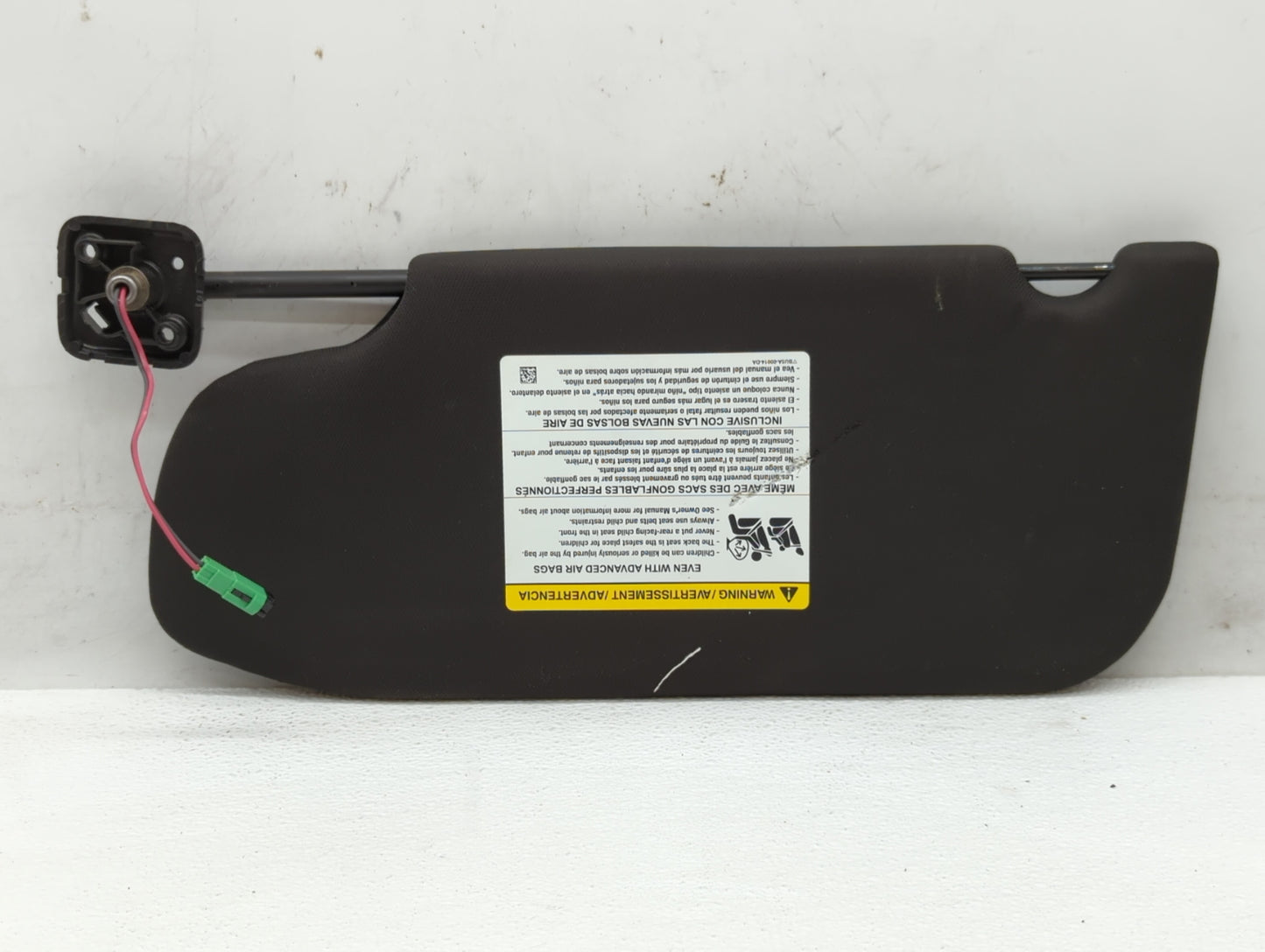 2013-2019 Ford Taurus Sun Visor Shade Replacement Passenger Right Mirror Fits OEM Used Auto Parts - Oemusedautoparts1.com
