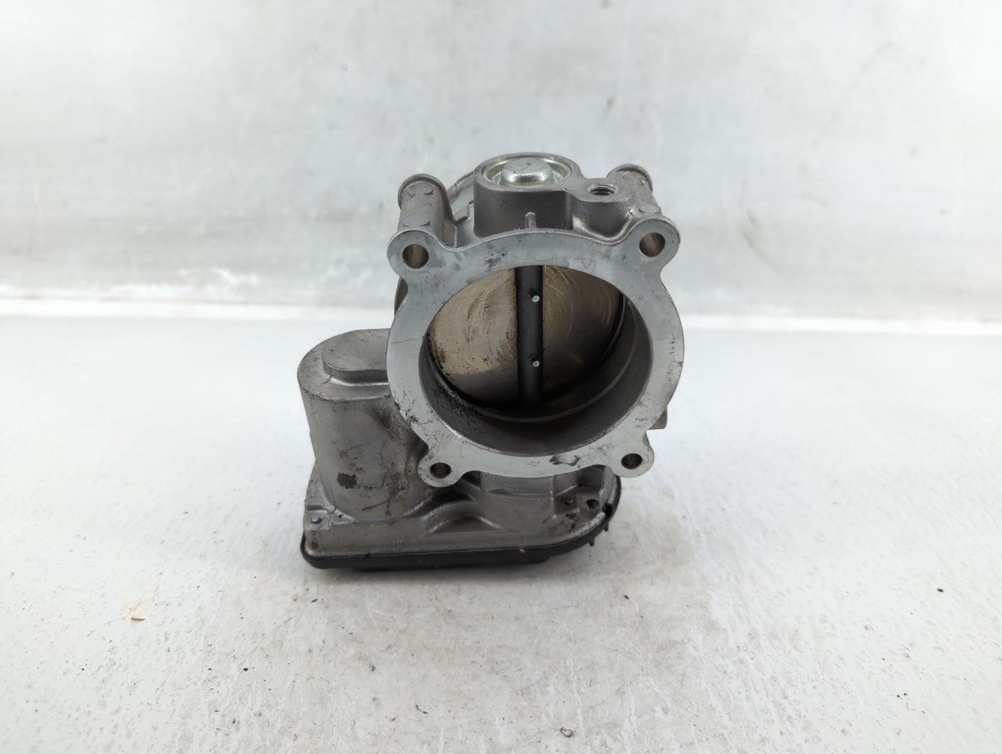 2013-2019 Ford Taurus Throttle Body P/N:130464004653 Fits Fits 2011 2012 2013 2014 2015 2016 2017 2018 2019 OEM Used Auto Pa