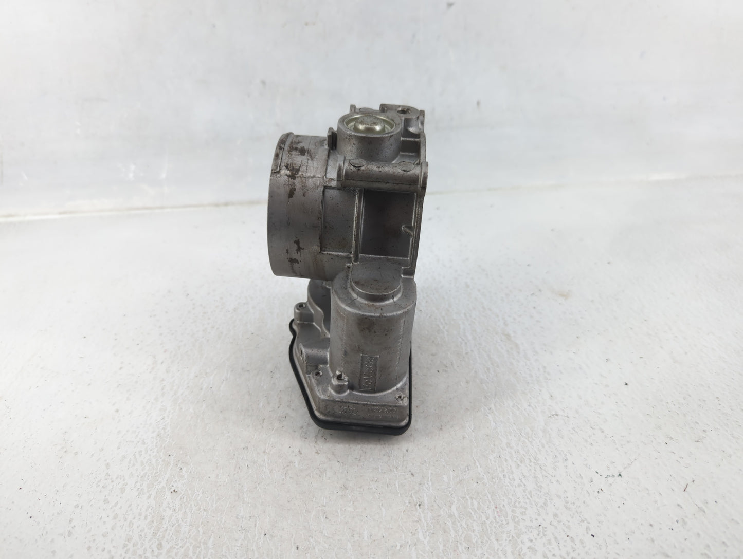 2013-2019 Ford Taurus Throttle Body P/N:120444003525 Fits Fits 2011 2012 2013 2014 2015 2016 2017 2018 2019 OEM Used Auto Pa