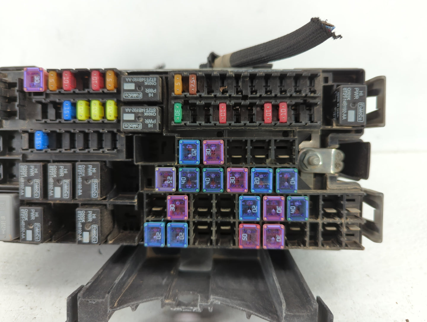 2013-2016 Ford Taurus Fusebox Fuse Box Panel Relay Module P/N:DG1T-14A003-BA Fits Fits 2013 2014 2015 2016 OEM Used Auto Par