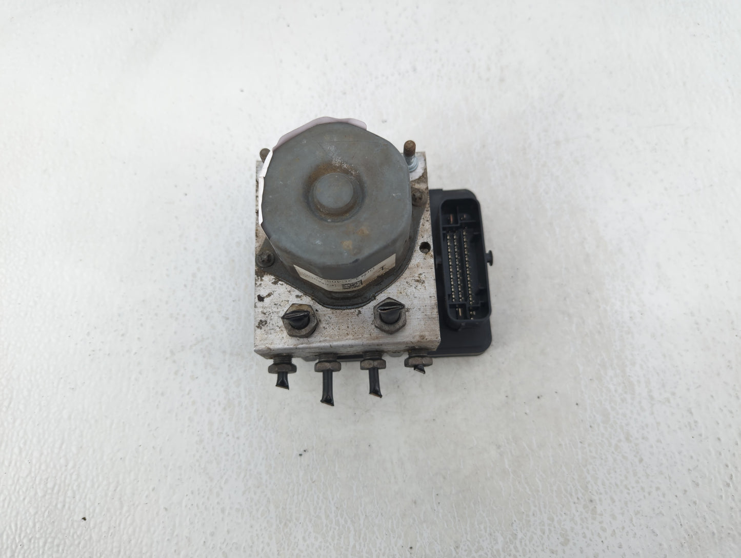 2013-2014 Ford Taurus ABS Pump Control Module Replacement P/N:269 515 DG13-2C405-AG Fits Fits 2013 2014 OEM Used Auto Parts 