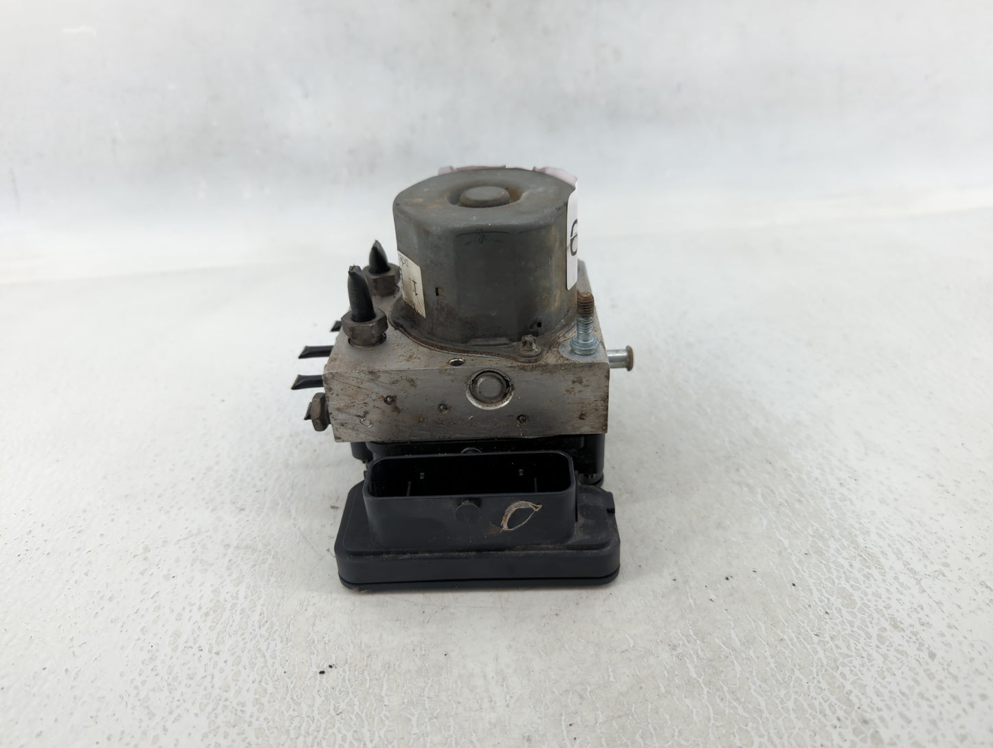 2013-2014 Ford Taurus ABS Pump Control Module Replacement P/N:269 515 DG13-2C405-AG Fits Fits 2013 2014 OEM Used Auto Parts 