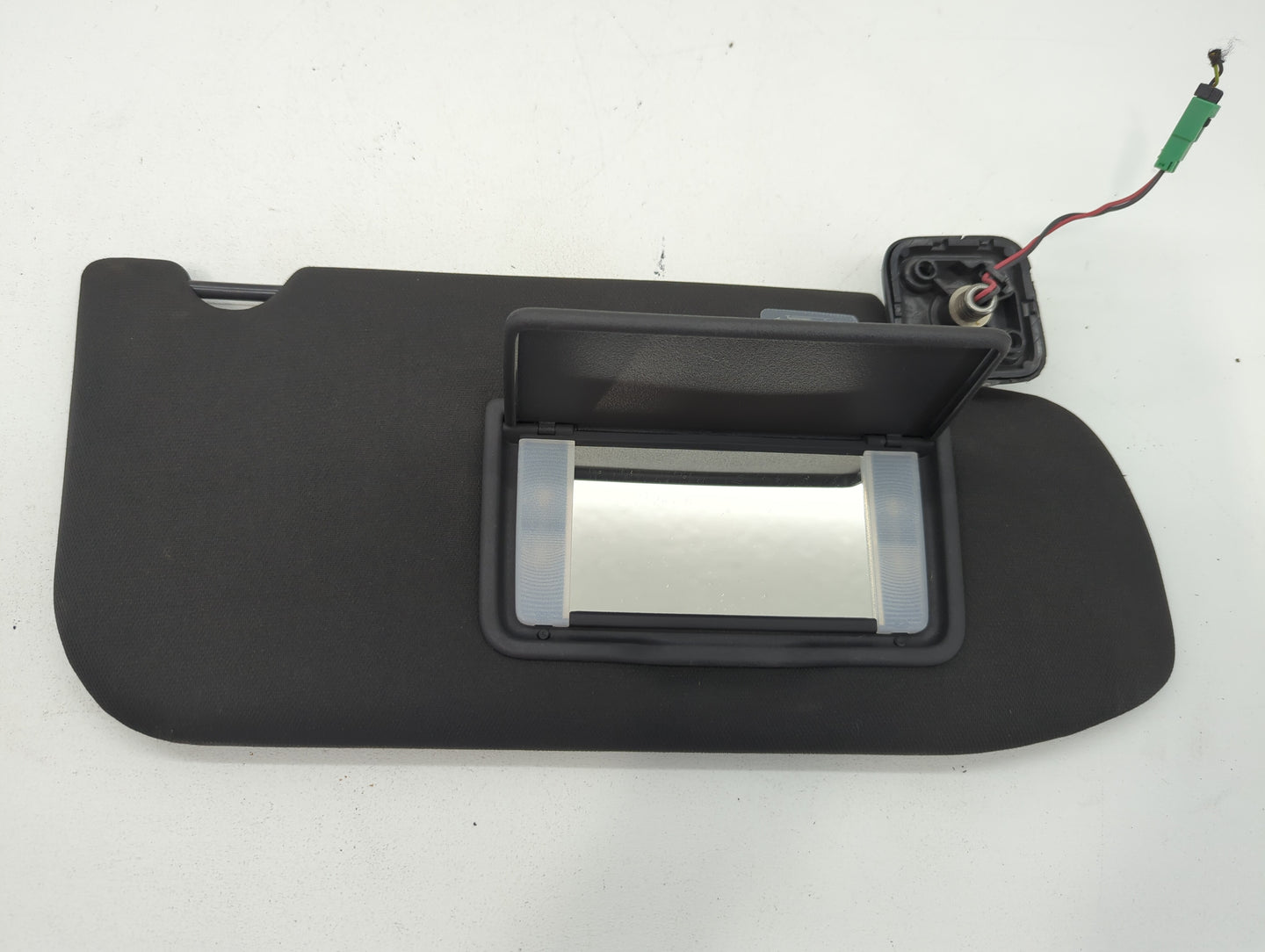 2013-2019 Ford Taurus Sun Visor Shade Replacement Passenger Right Mirror Fits OEM Used Auto Parts - Oemusedautoparts1.com