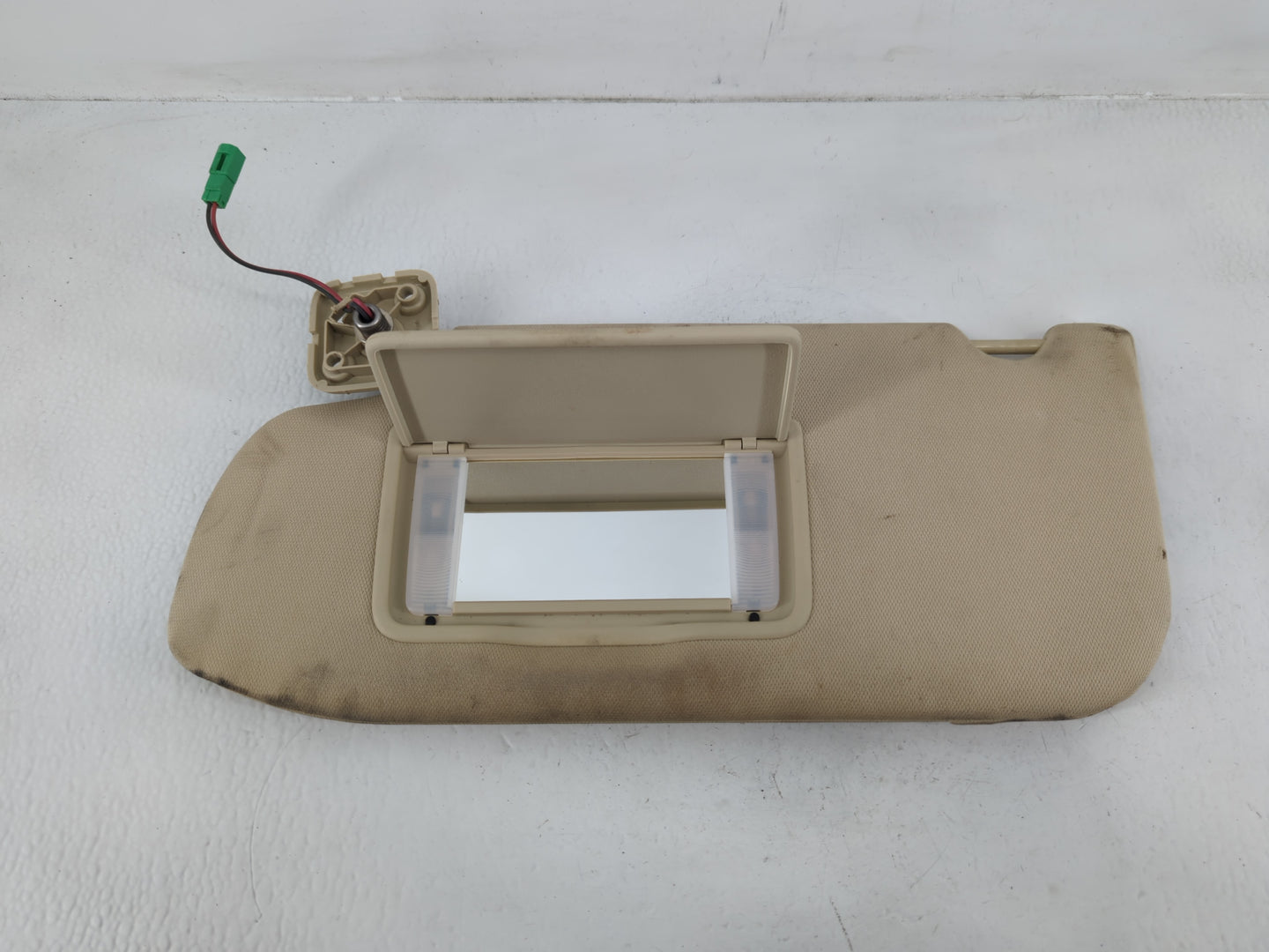 2013-2019 Ford Taurus Sun Visor Shade Replacement Driver Left Mirror Fits Fits 2013 2014 2015 2016 2017 2018 2019 OEM Used A