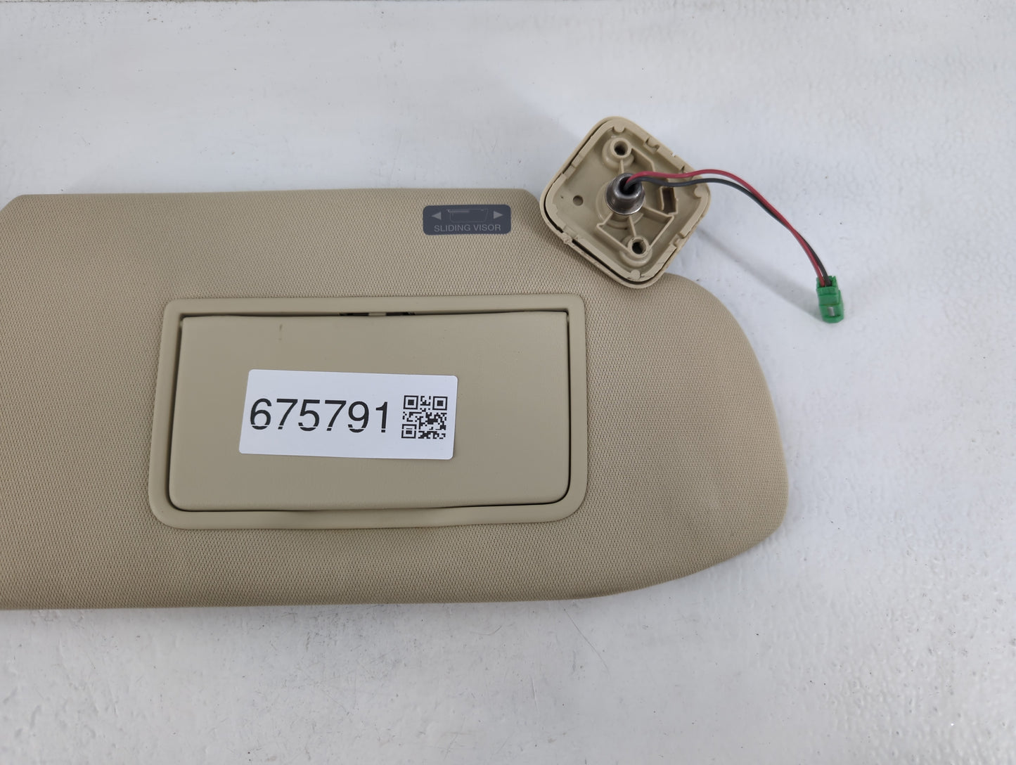 2013-2019 Ford Taurus Sun Visor Shade Replacement Passenger Right Mirror Fits OEM Used Auto Parts - Oemusedautoparts1.com