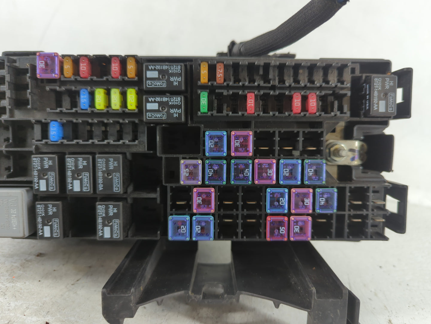 2013-2016 Ford Taurus Fusebox Fuse Box Panel Relay Module P/N:DG1T-14A003-BA Fits Fits 2013 2014 2015 2016 OEM Used Auto Par