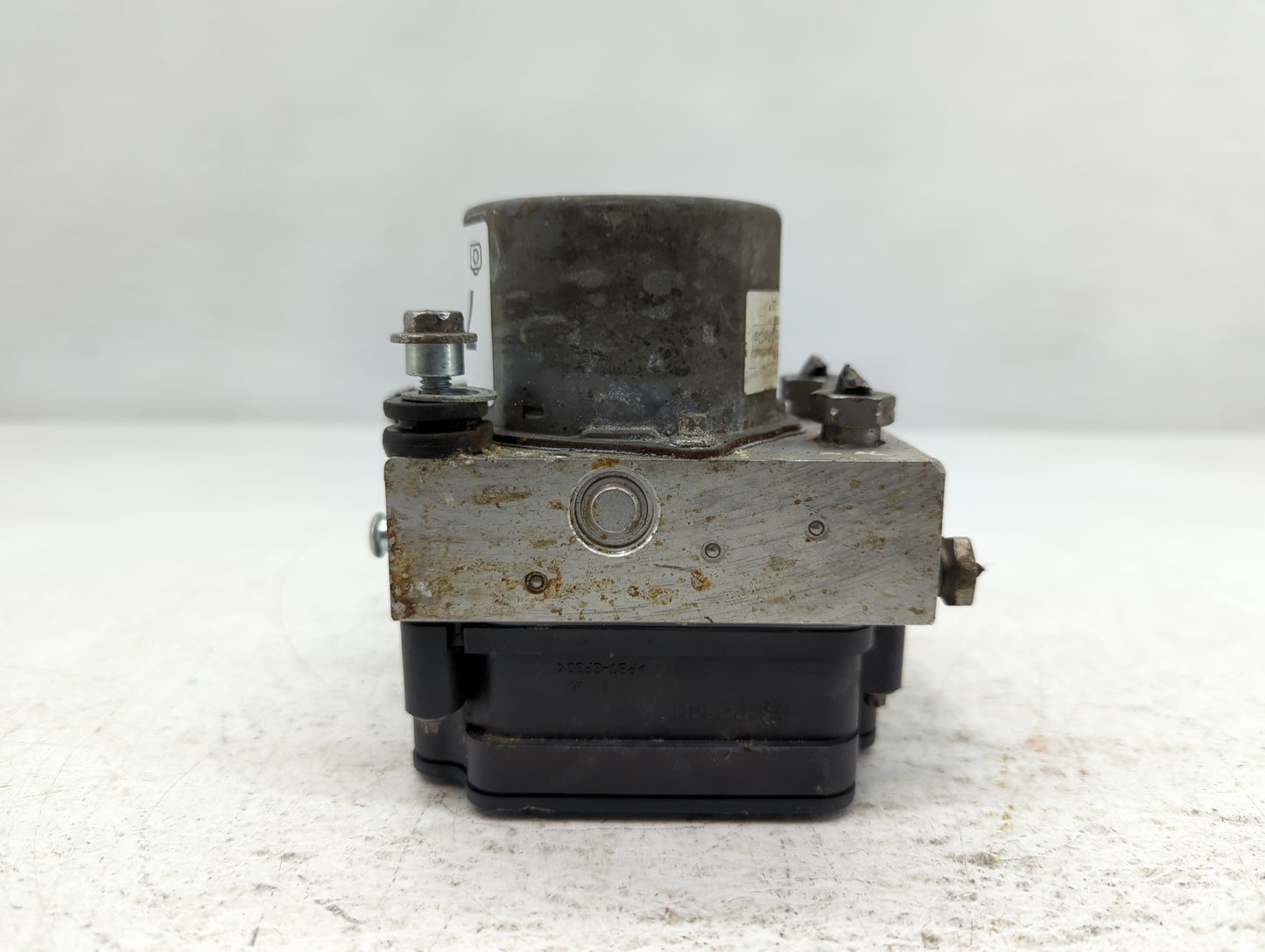 2013-2014 Ford Taurus ABS Pump Control Module Replacement P/N:DG13-2C405-A Fits Fits 2013 2014 OEM Used Auto Parts - Oemused