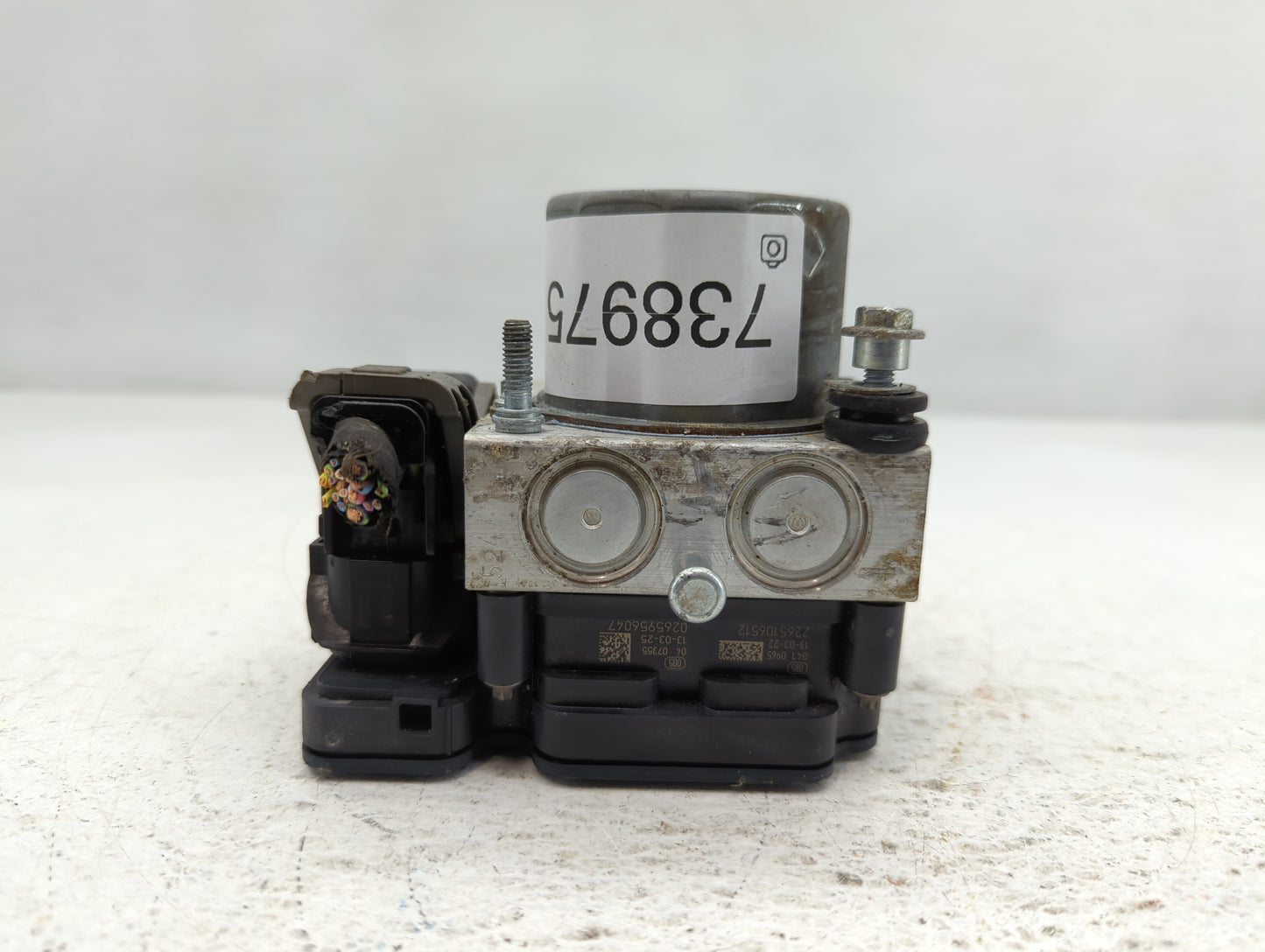 2013-2014 Ford Taurus ABS Pump Control Module Replacement P/N:DG13-2C405-A Fits Fits 2013 2014 OEM Used Auto Parts - Oemused