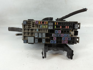2013-2016 Ford Taurus Fusebox Fuse Box Panel Relay Module Fits Fits 2013 2014 2015 2016 OEM Used Auto Parts - Oemusedautopar