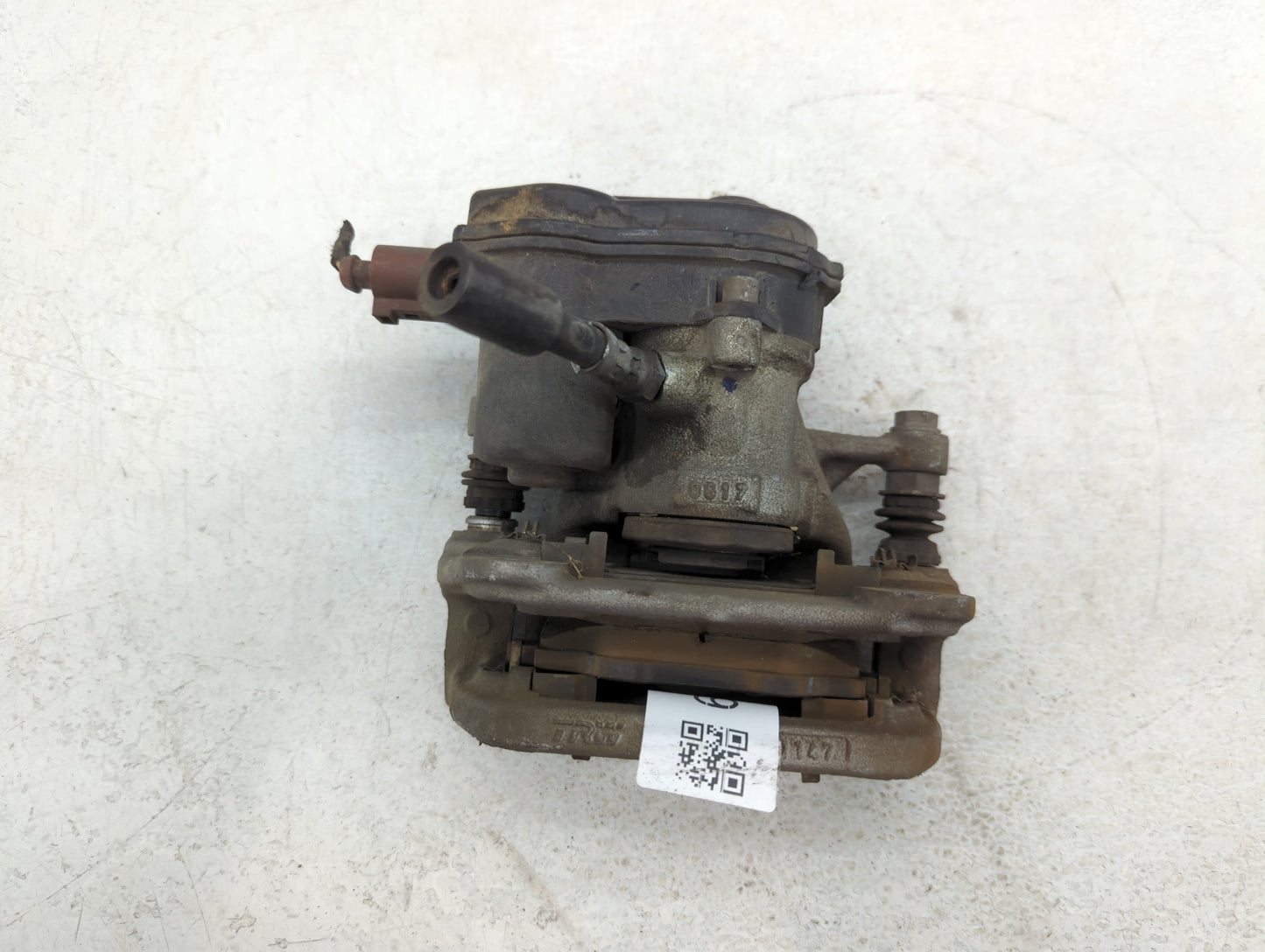2013-2019 Ford Taurus Front Driver Left Brake Caliper - Oemusedautoparts1.com