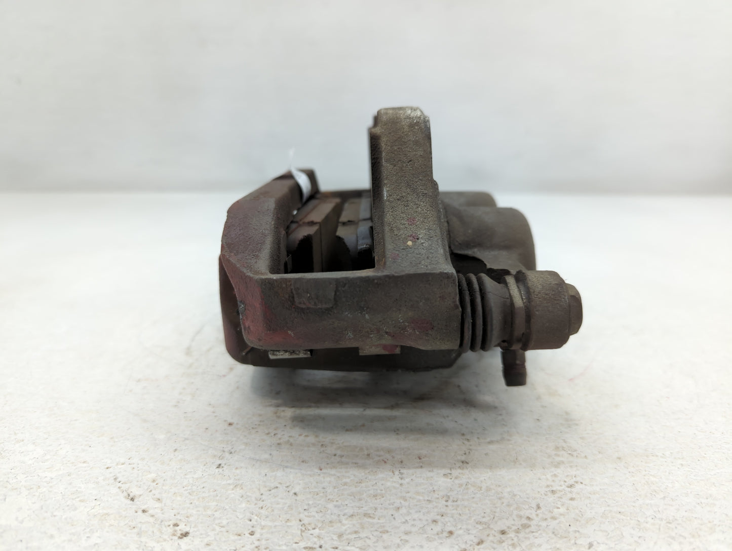2010-2019 Ford Taurus Front Passenger Right Brake Caliper - Oemusedautoparts1.com