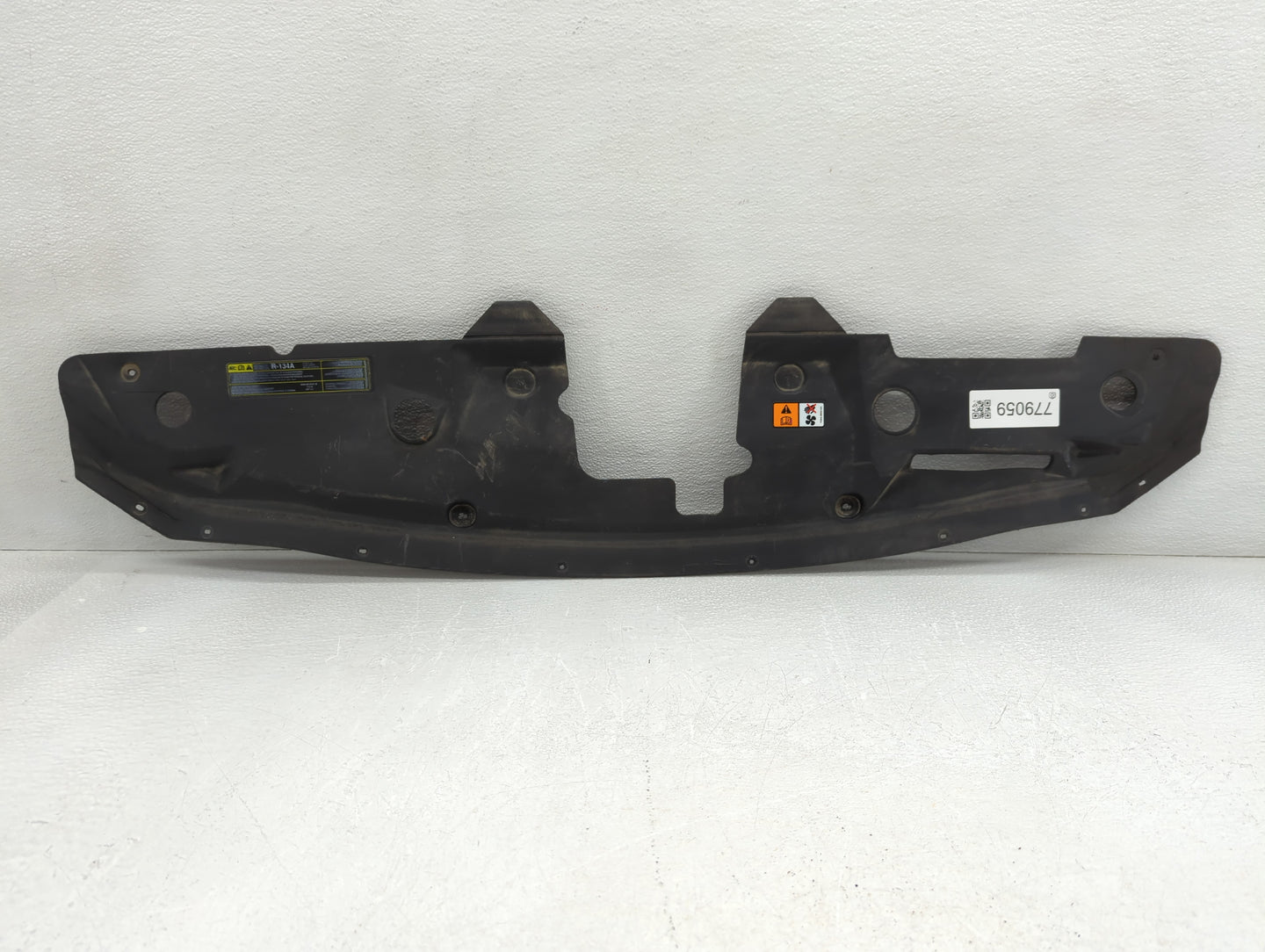 2010-2019 Ford Taurus Radiator Support Oem - Oemusedautoparts1.com