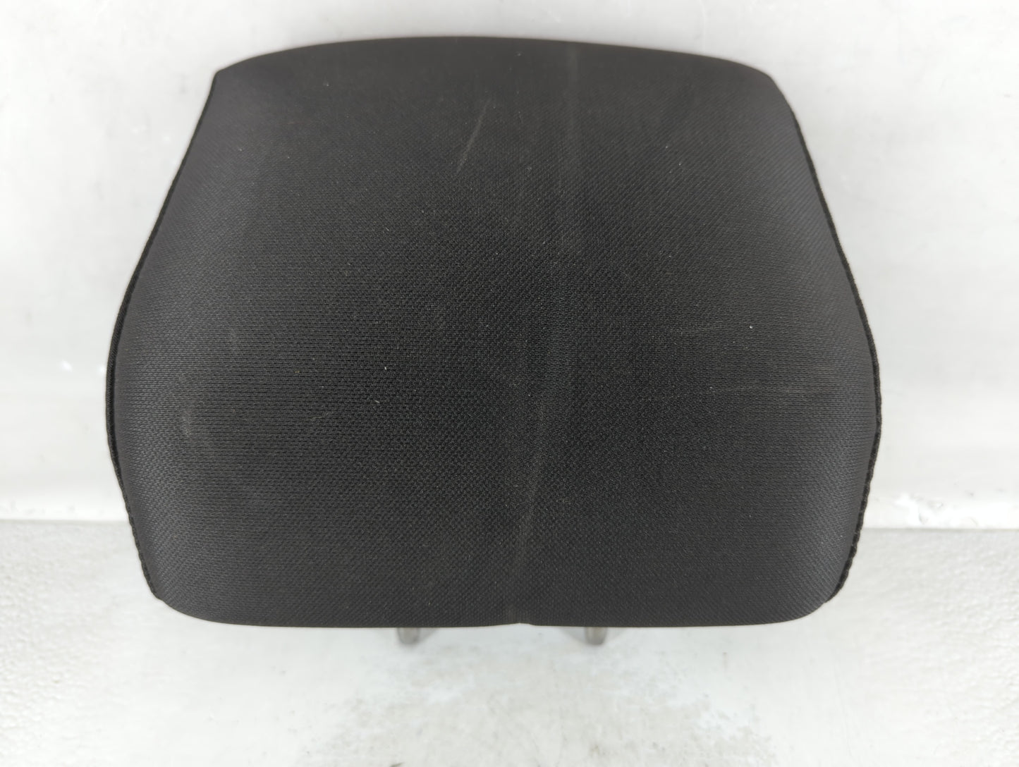 2013 Ford Taurus Headrest Head Rest Rear Center Seat Fits OEM Used Auto Parts - Oemusedautoparts1.com