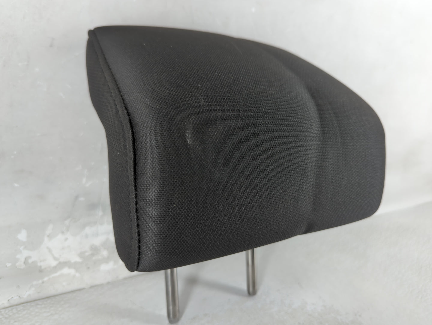 2013 Ford Taurus Headrest Head Rest Rear Center Seat Fits OEM Used Auto Parts - Oemusedautoparts1.com