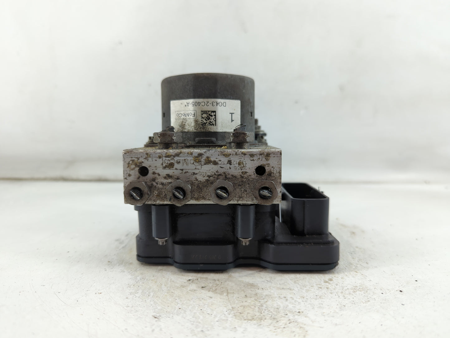 2013-2014 Ford Taurus ABS Pump Control Module Replacement P/N:DG13-2C405-A Fits Fits 2013 2014 OEM Used Auto Parts - Oemused