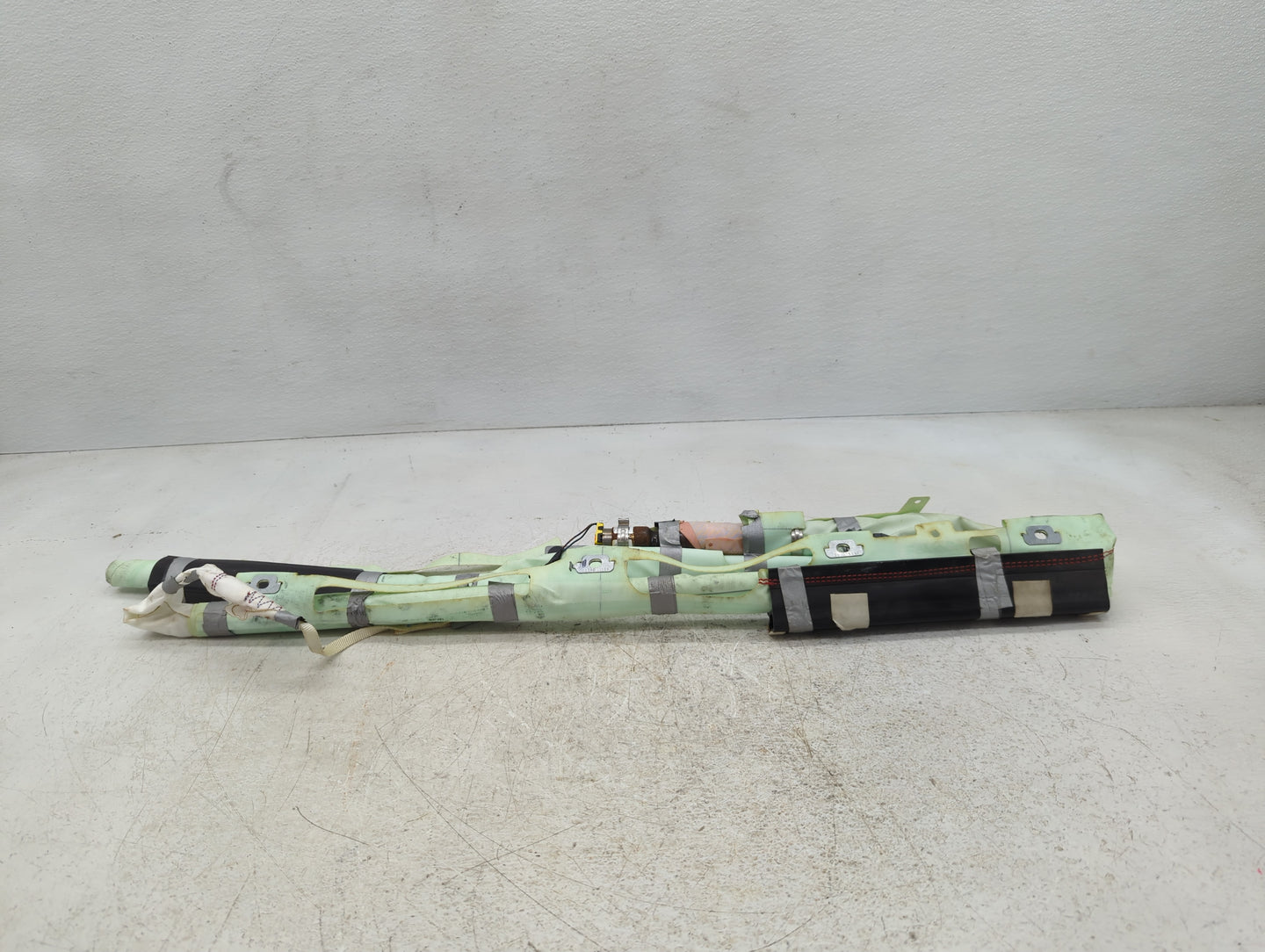 2010-2019 Ford Taurus Air Bag Driver Left Steering Wheel Mounted P/N:BG13 54042D95 BA Fits OEM Used Auto Parts - Oemusedauto