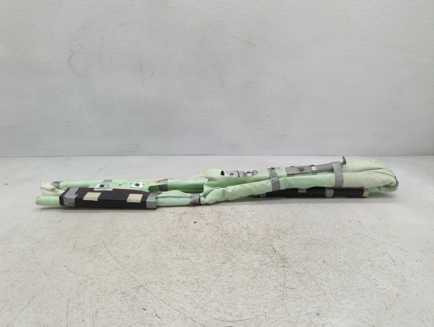 2013-2019 Ford Taurus Passenger Curtain Air Bag Oem - Oemusedautoparts1.com