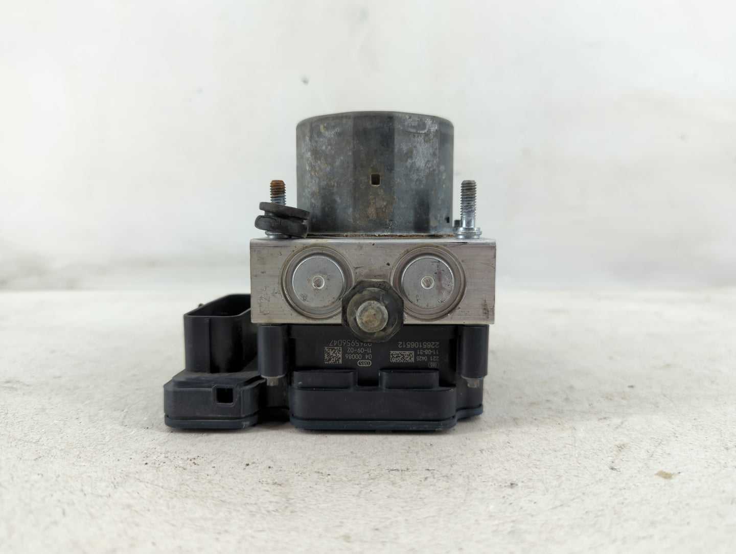2013-2014 Ford Taurus ABS Pump Control Module Replacement Fits Fits 2013 2014 OEM Used Auto Parts - Oemusedautoparts1.com